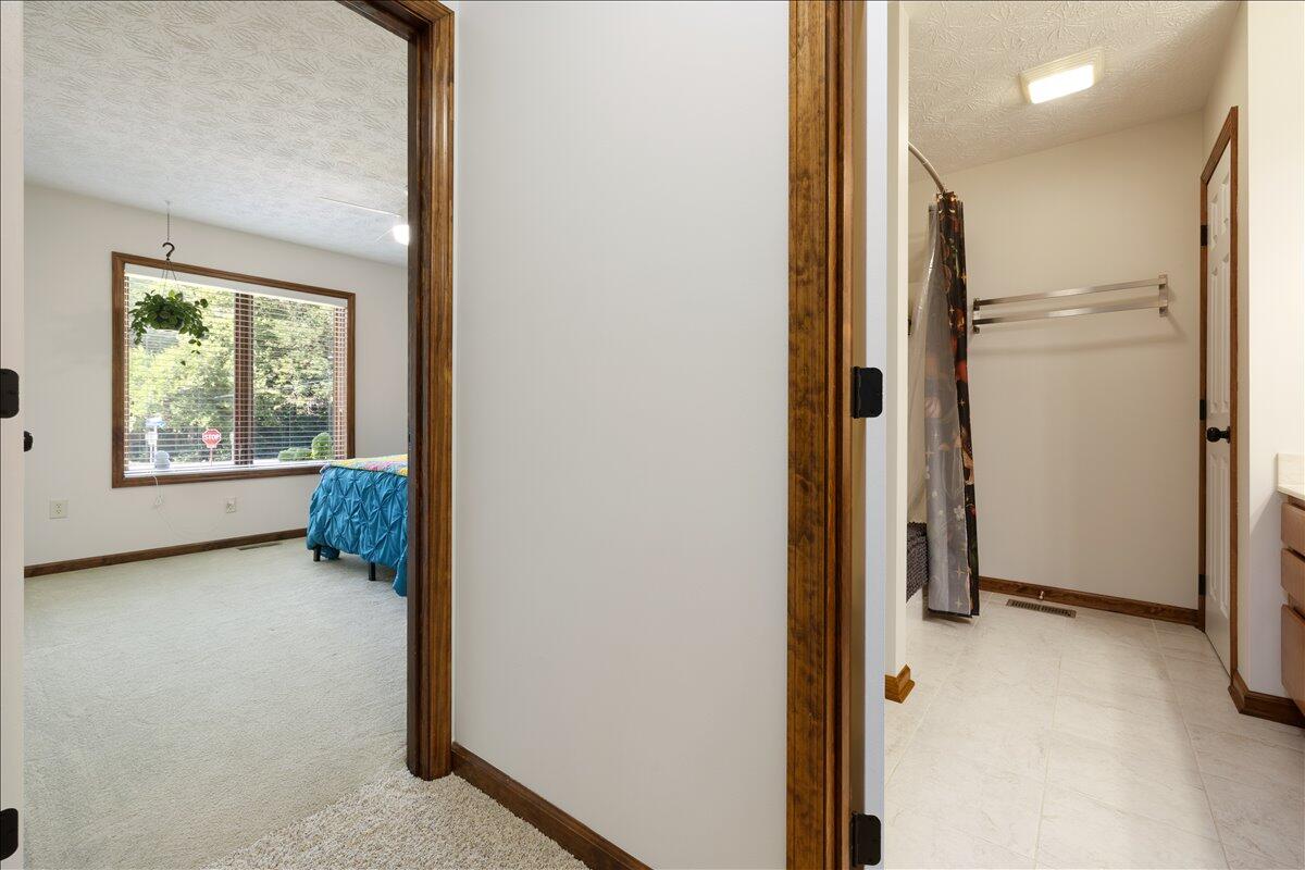 7595 Meeker Road, Dayton, Ohio 45414