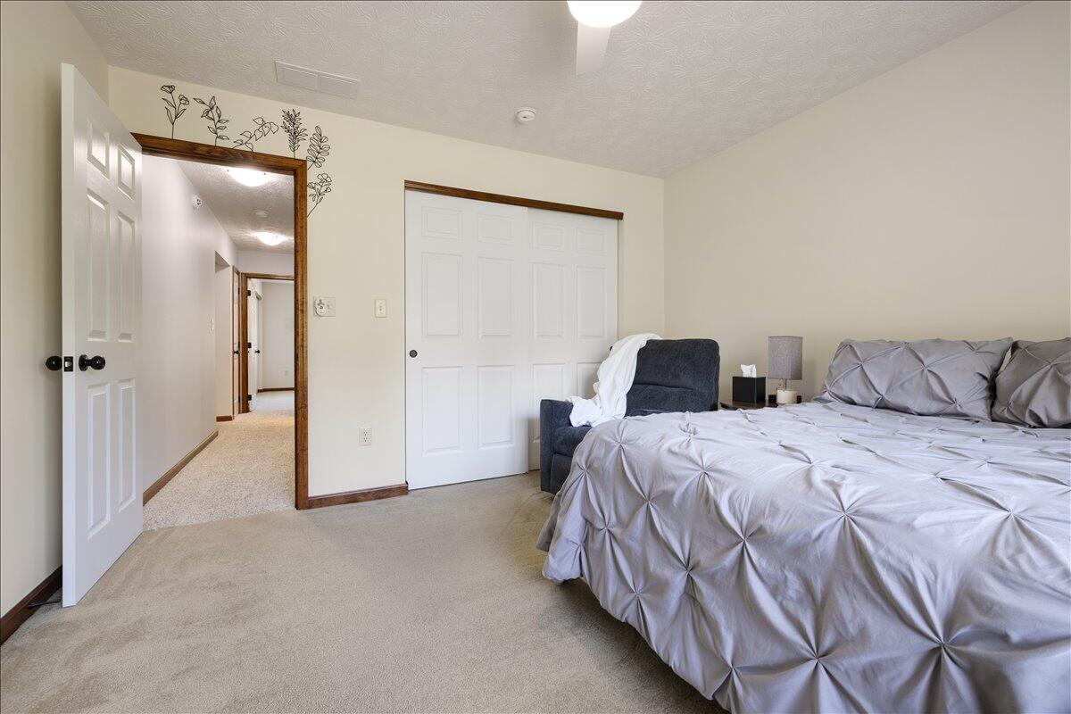 7595 Meeker Road, Dayton, Ohio 45414