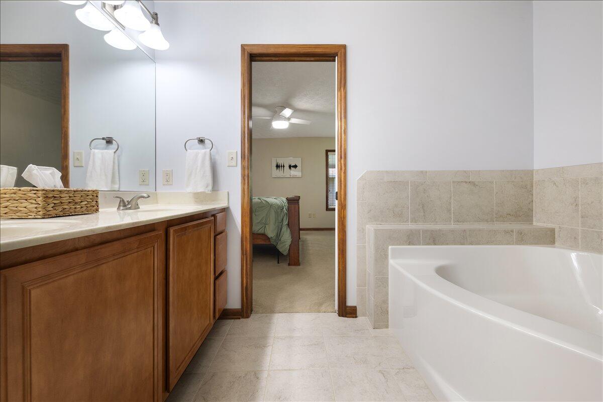 7595 Meeker Road, Dayton, Ohio 45414