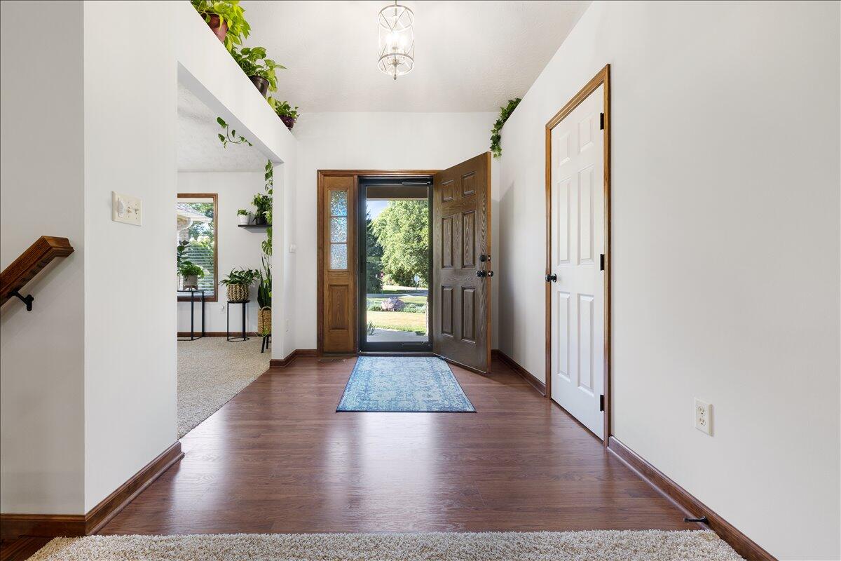 7595 Meeker Road, Dayton, Ohio 45414