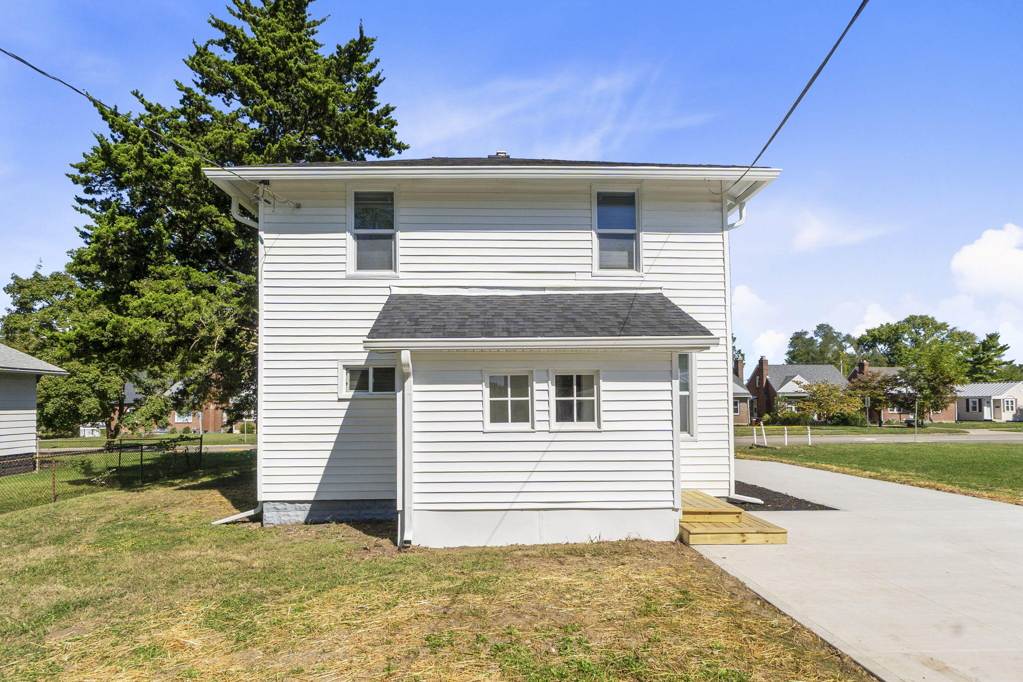 320 Xenia Drive, Fairborn, Ohio 45324