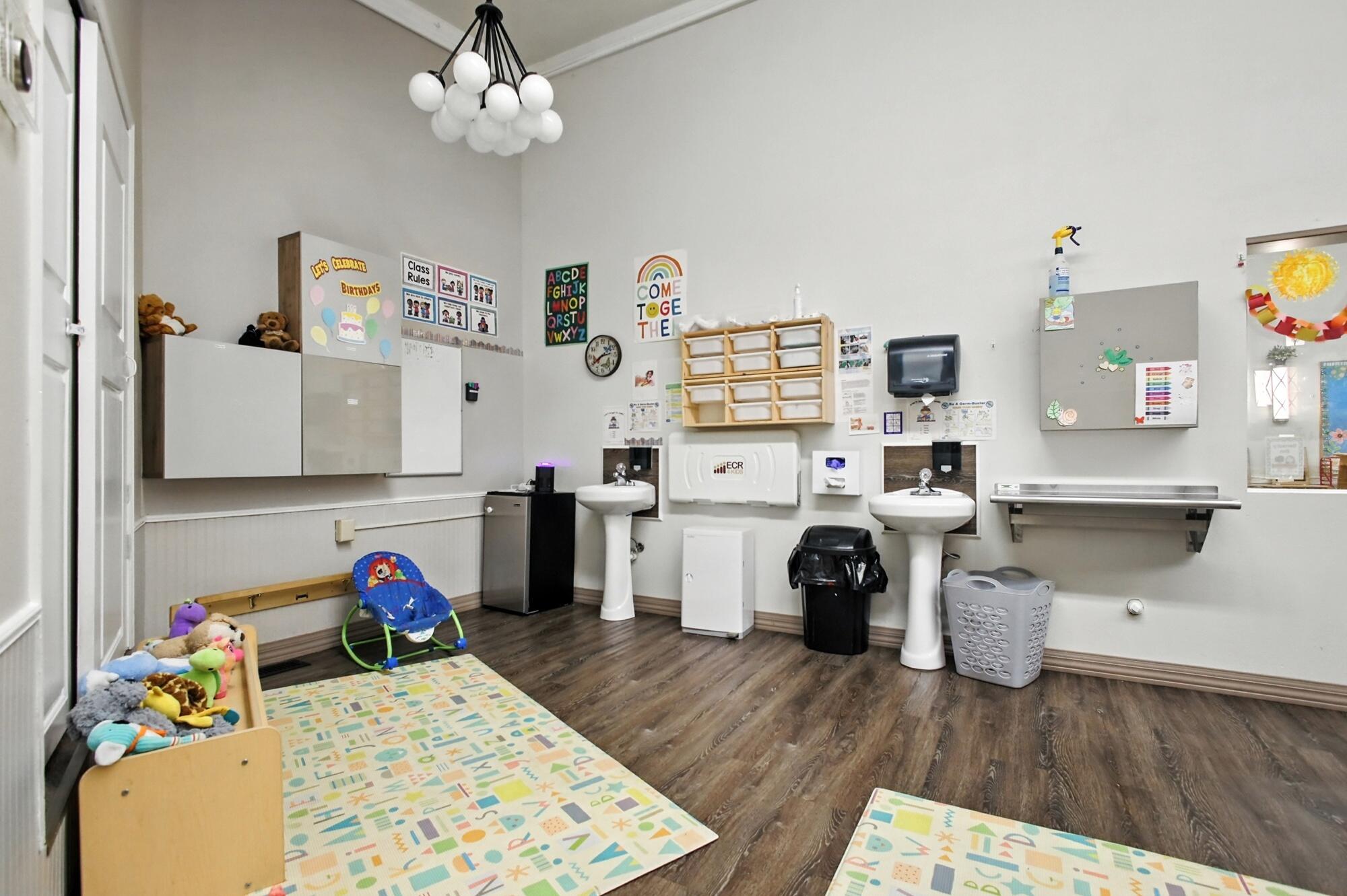 2105 Kenton Street, Springfield, Ohio 45505