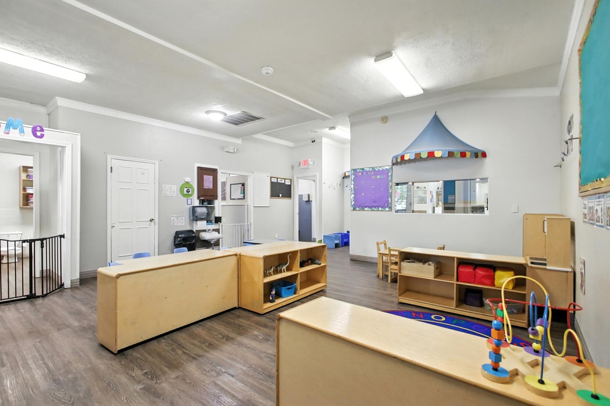 2105 Kenton Street, Springfield, Ohio 45505