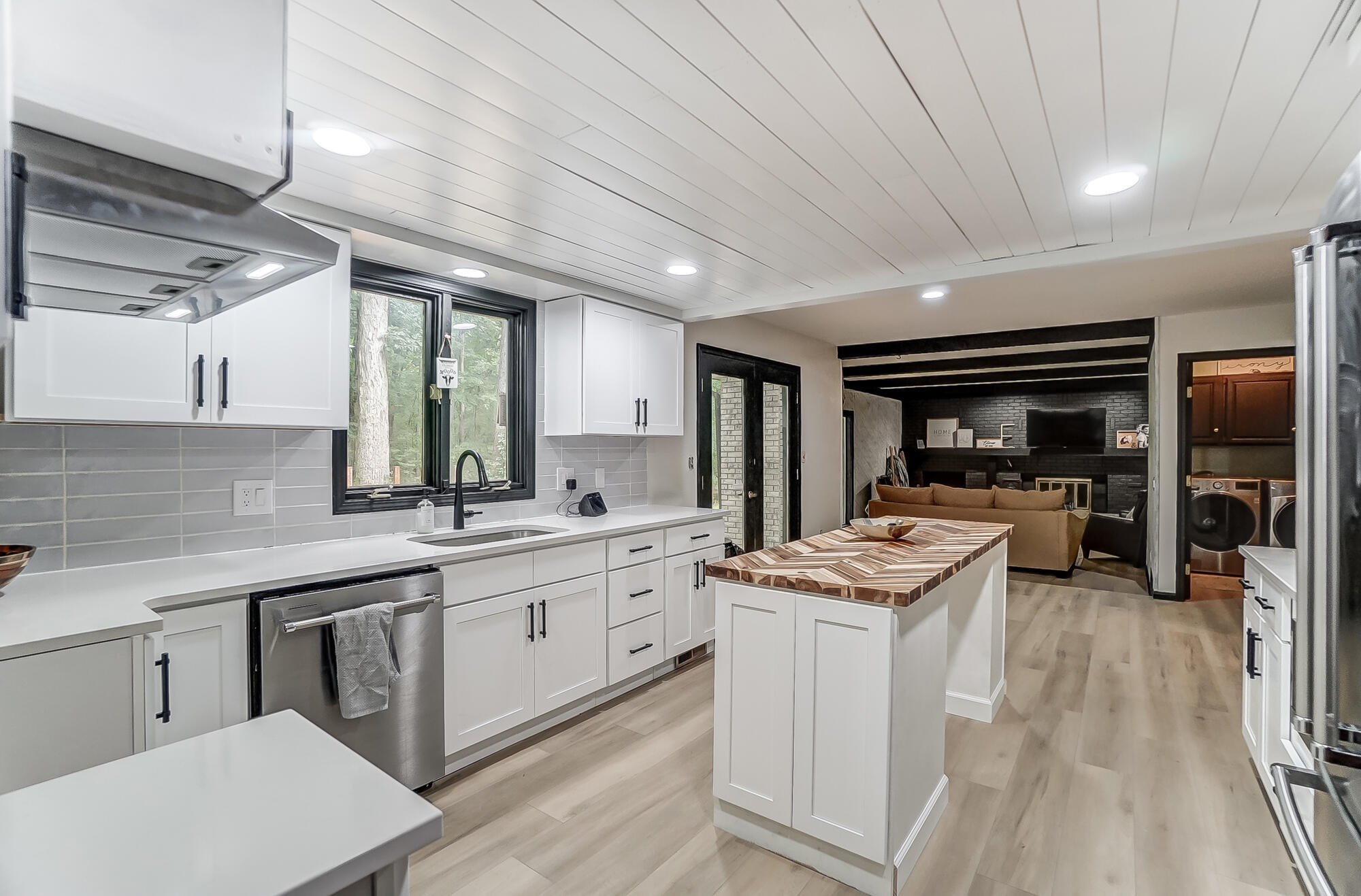 22284 State Route 198, Wapakoneta, Ohio 45895