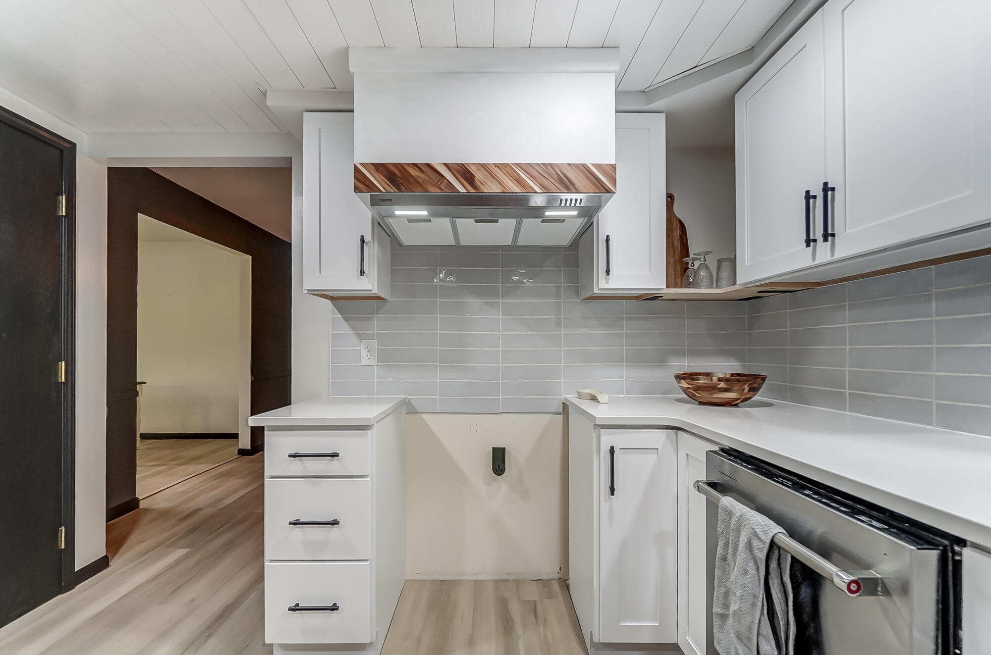 22284 State Route 198, Wapakoneta, Ohio 45895