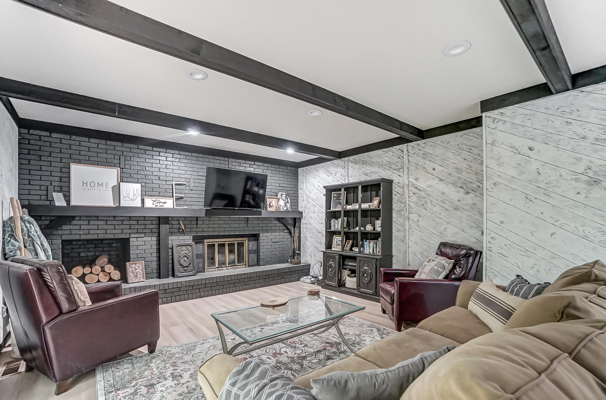 22284 State Route 198, Wapakoneta, Ohio 45895