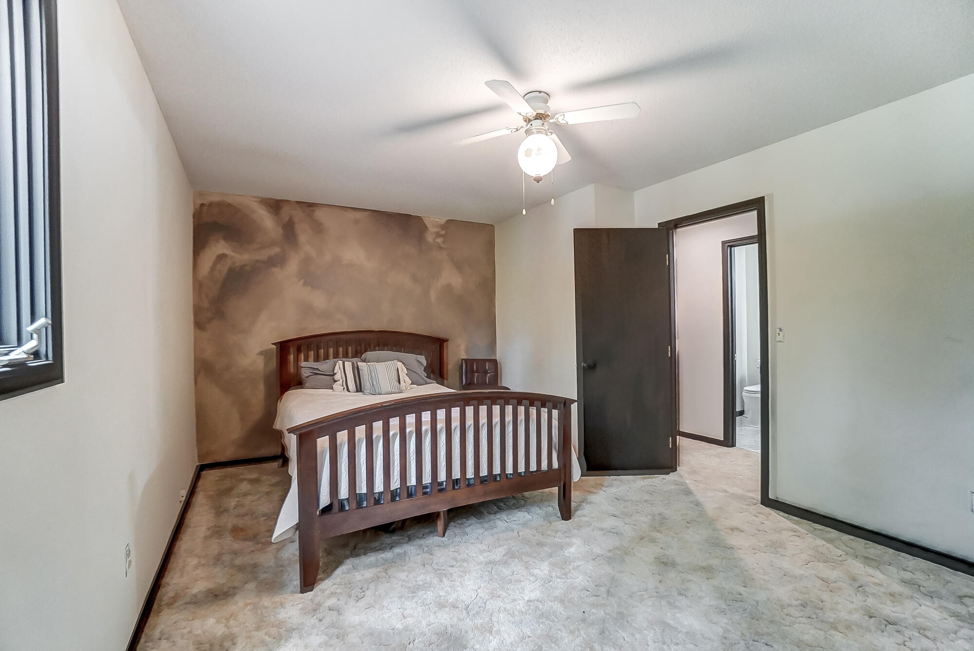 22284 State Route 198, Wapakoneta, Ohio 45895