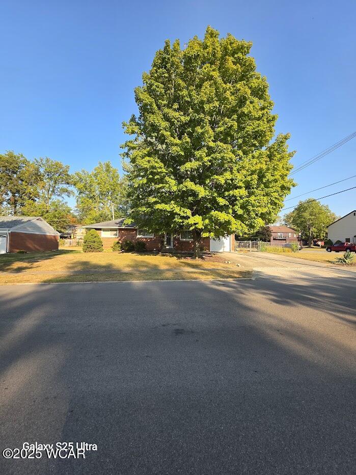 901 Gloria Avenue, Lima, Ohio