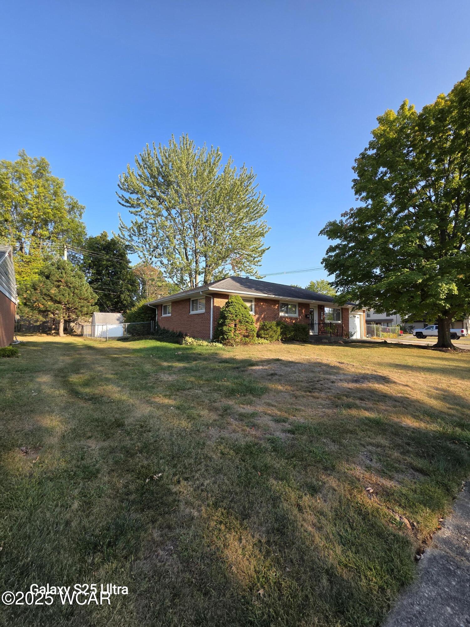 901 Gloria Avenue, Lima, Ohio