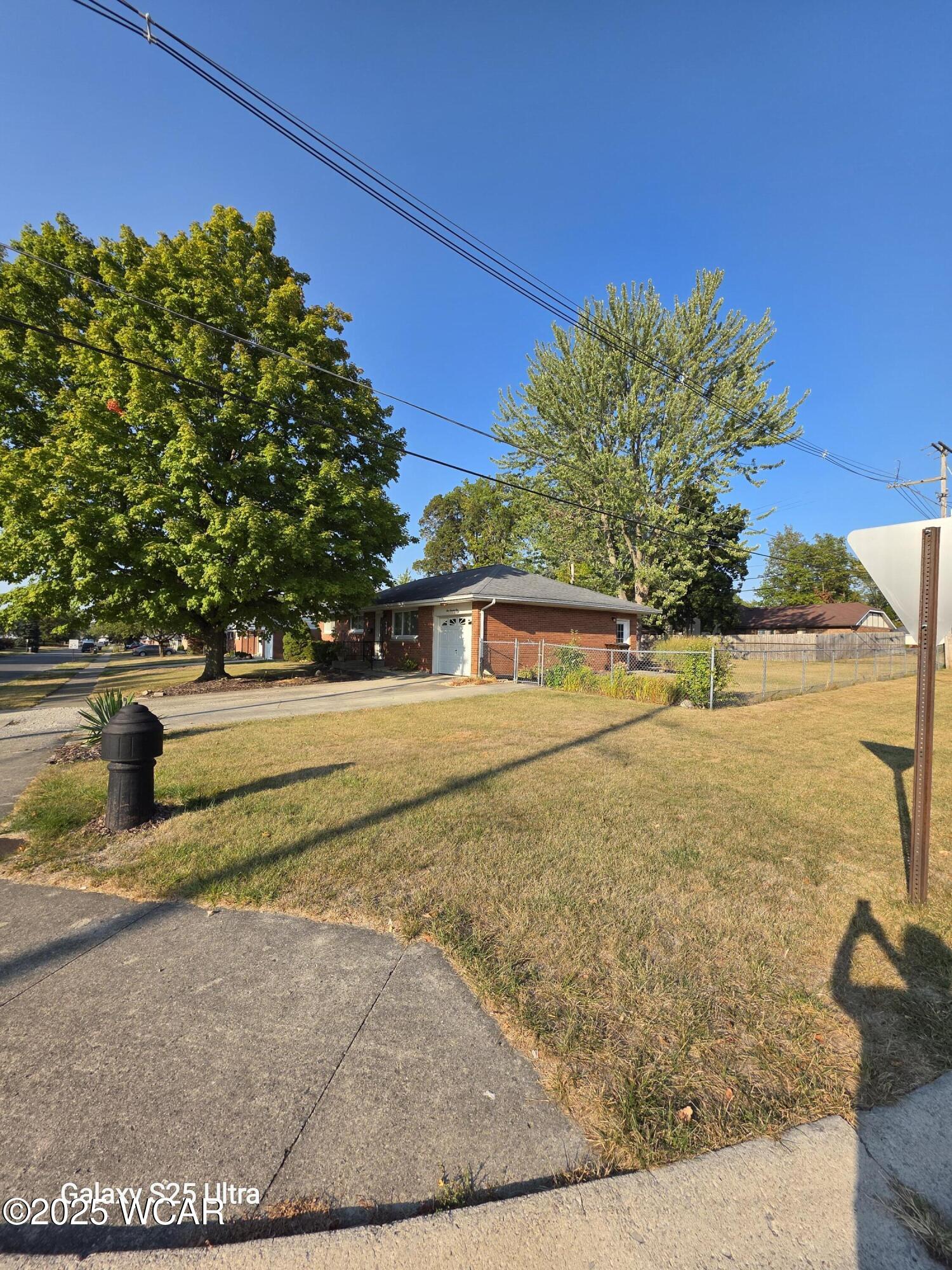901 Gloria Avenue, Lima, Ohio