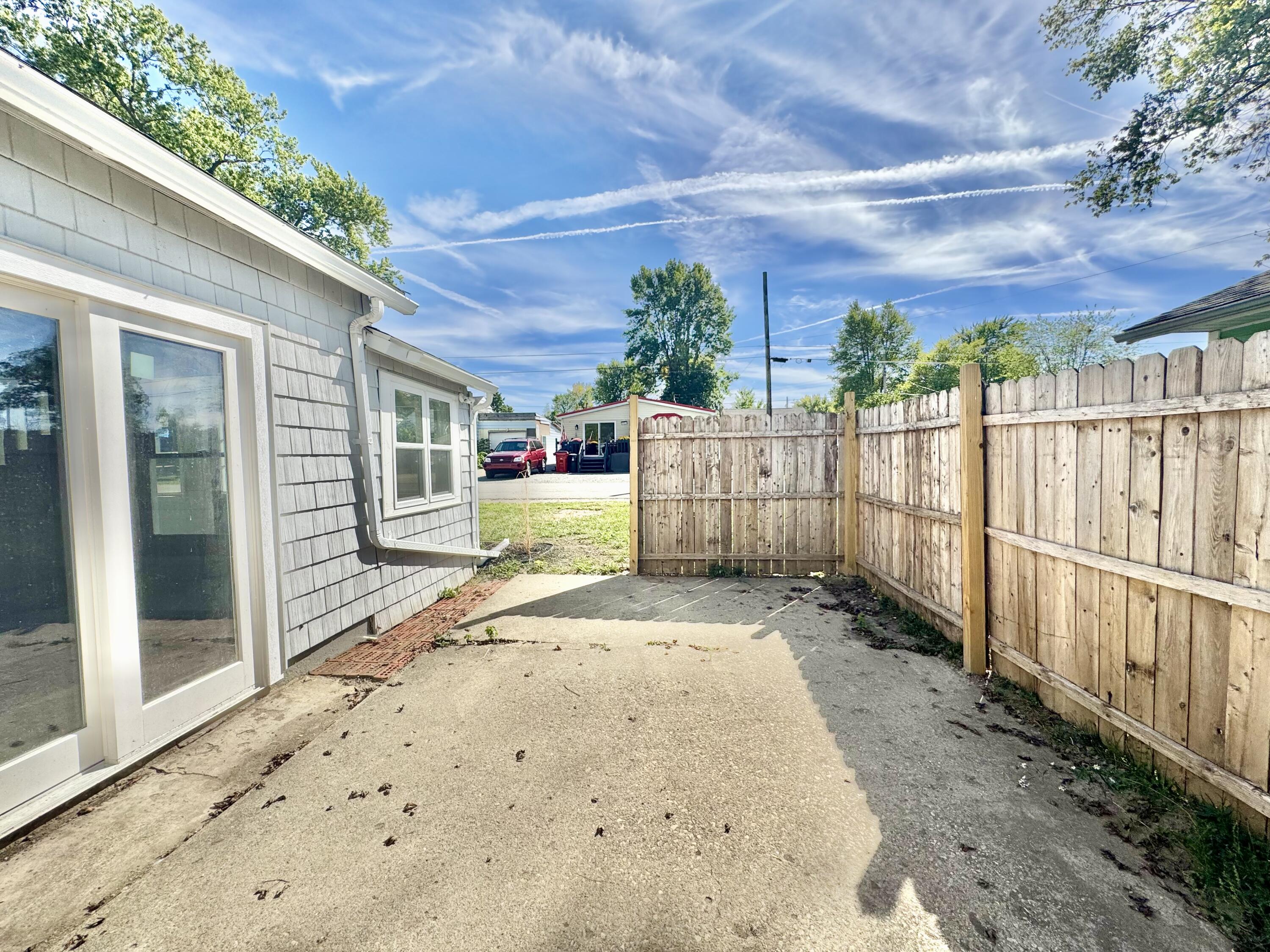 8960 Maple Street, Lakeview, Ohio 43331