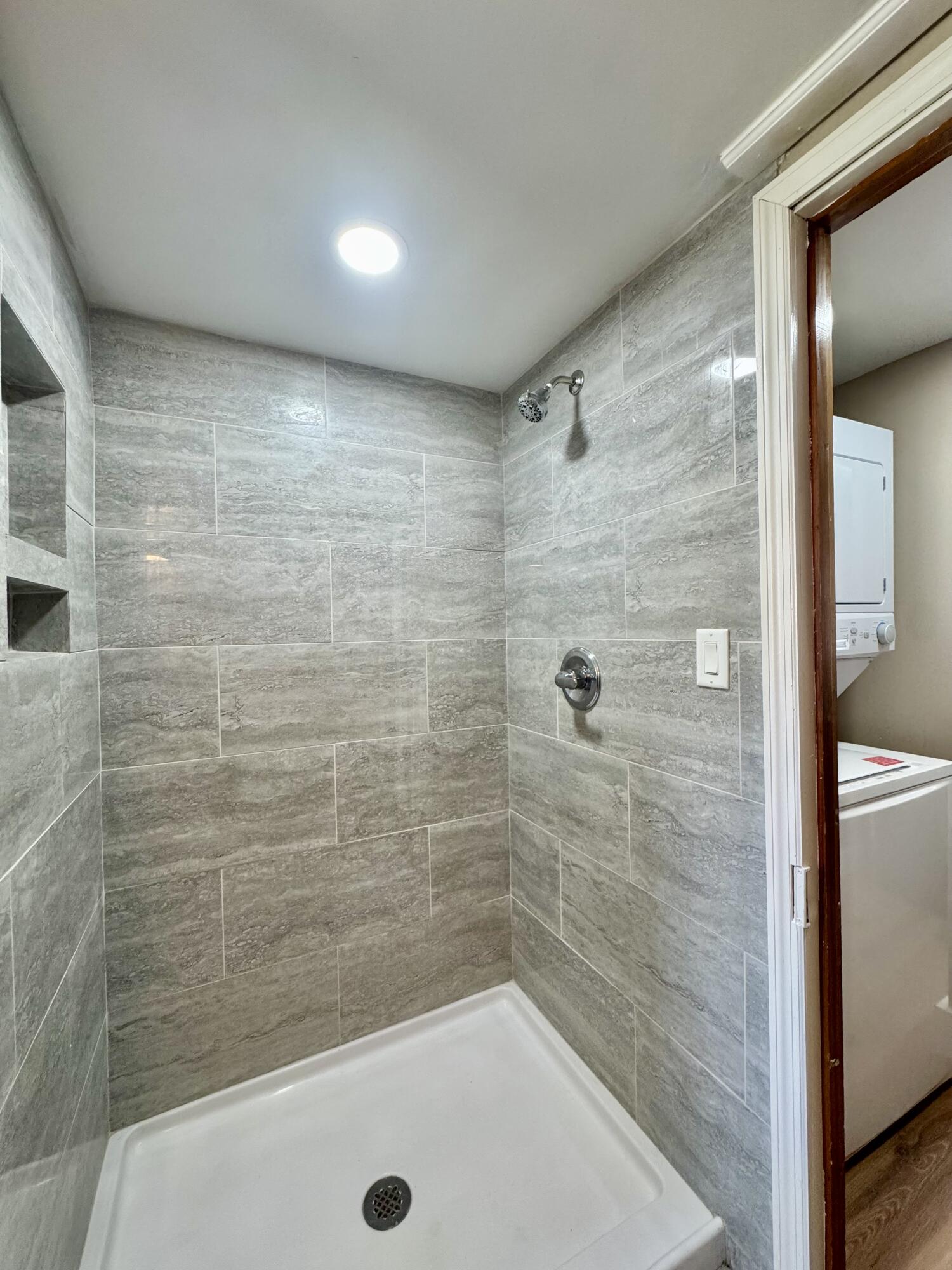 8960 Maple Street, Lakeview, Ohio 43331