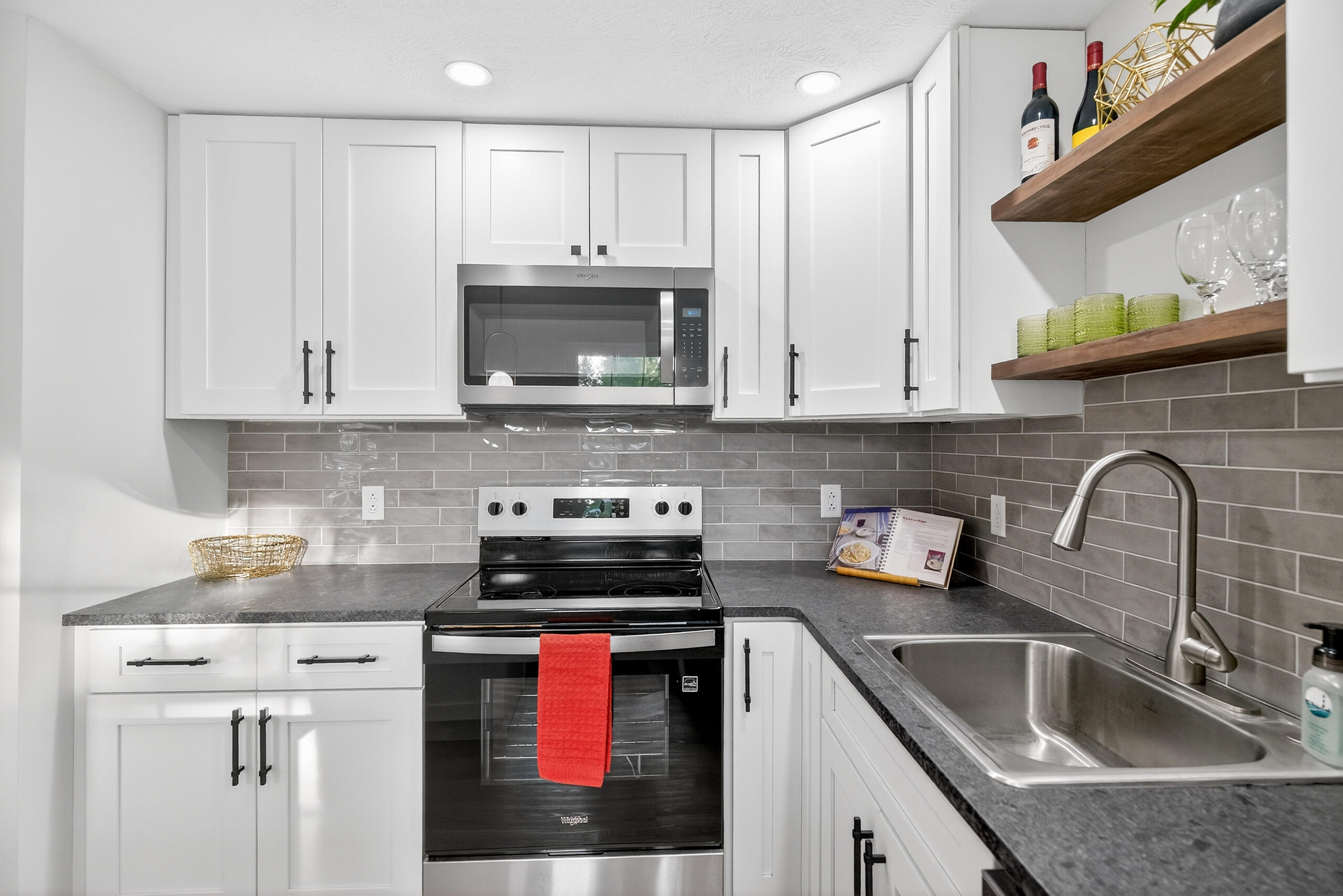 205 Linkensmith Drive, Anna, Ohio 45302