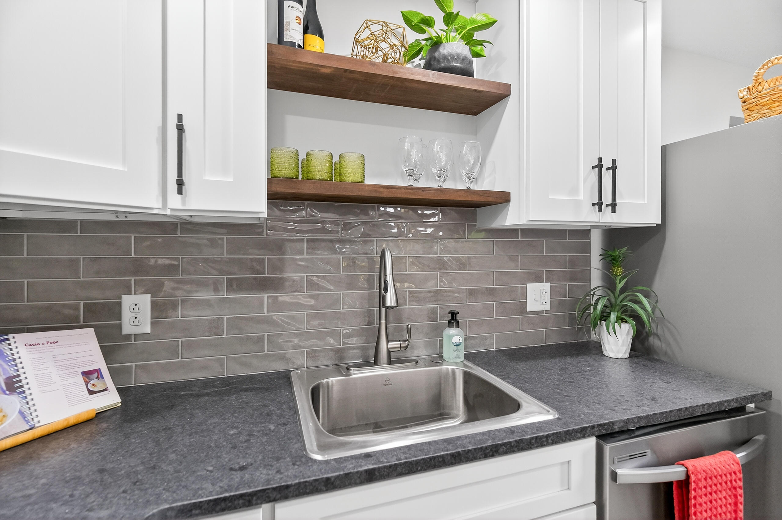 205 Linkensmith Drive, Anna, Ohio 45302