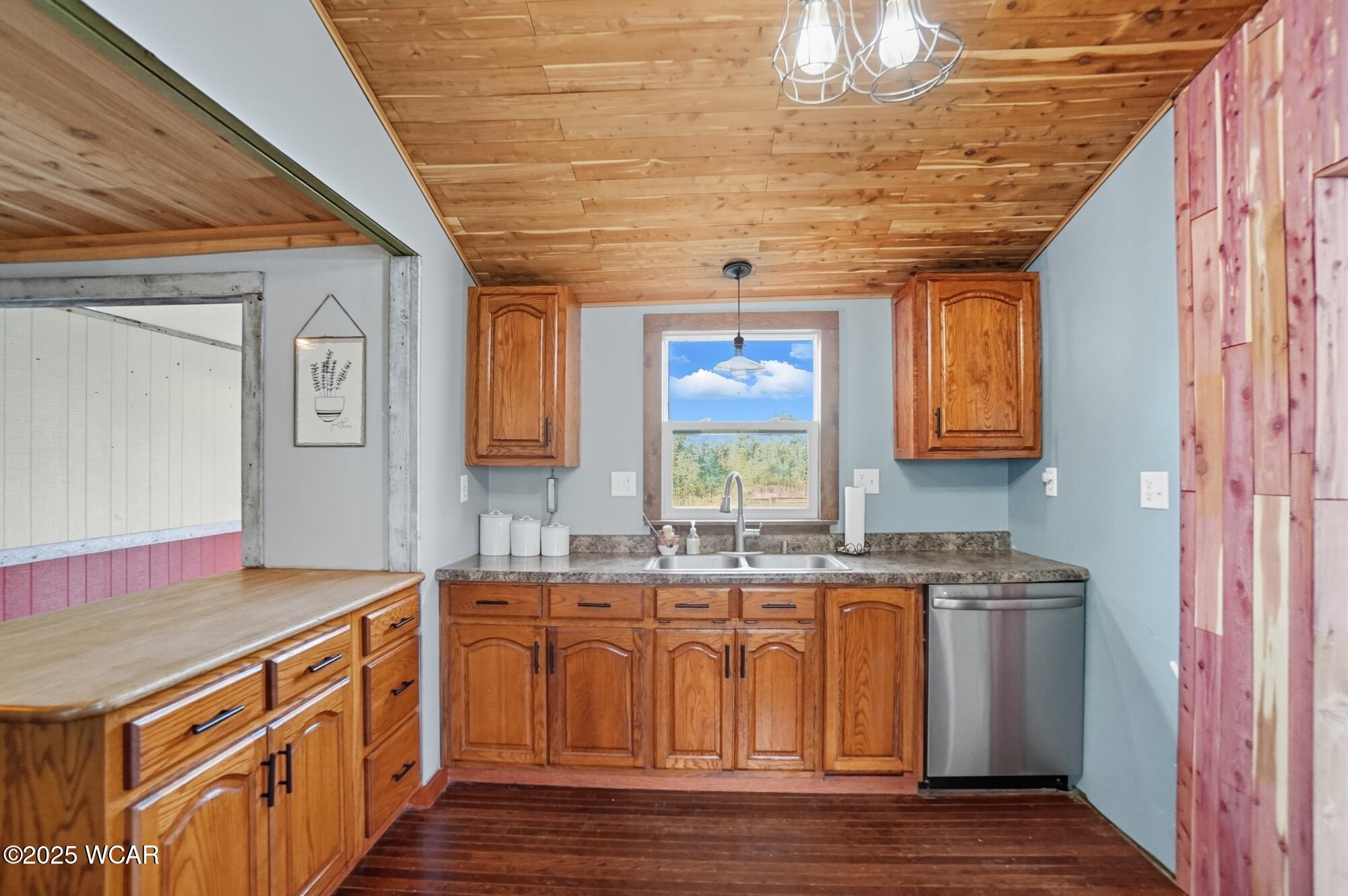 8955 Lafayette Road, Harrod, Ohio
