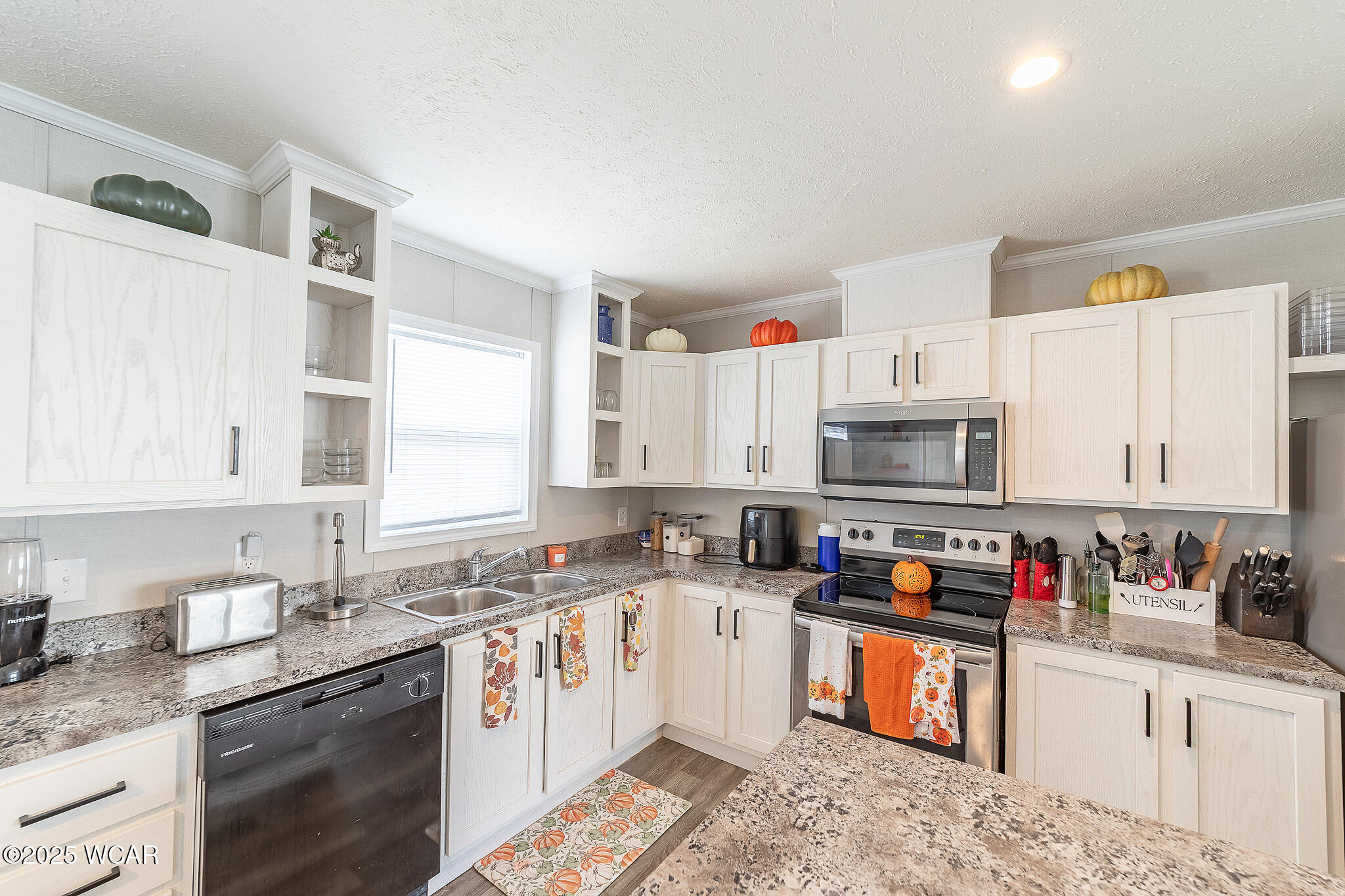 1928 Deer RIdge Drive, Findlay, Ohio