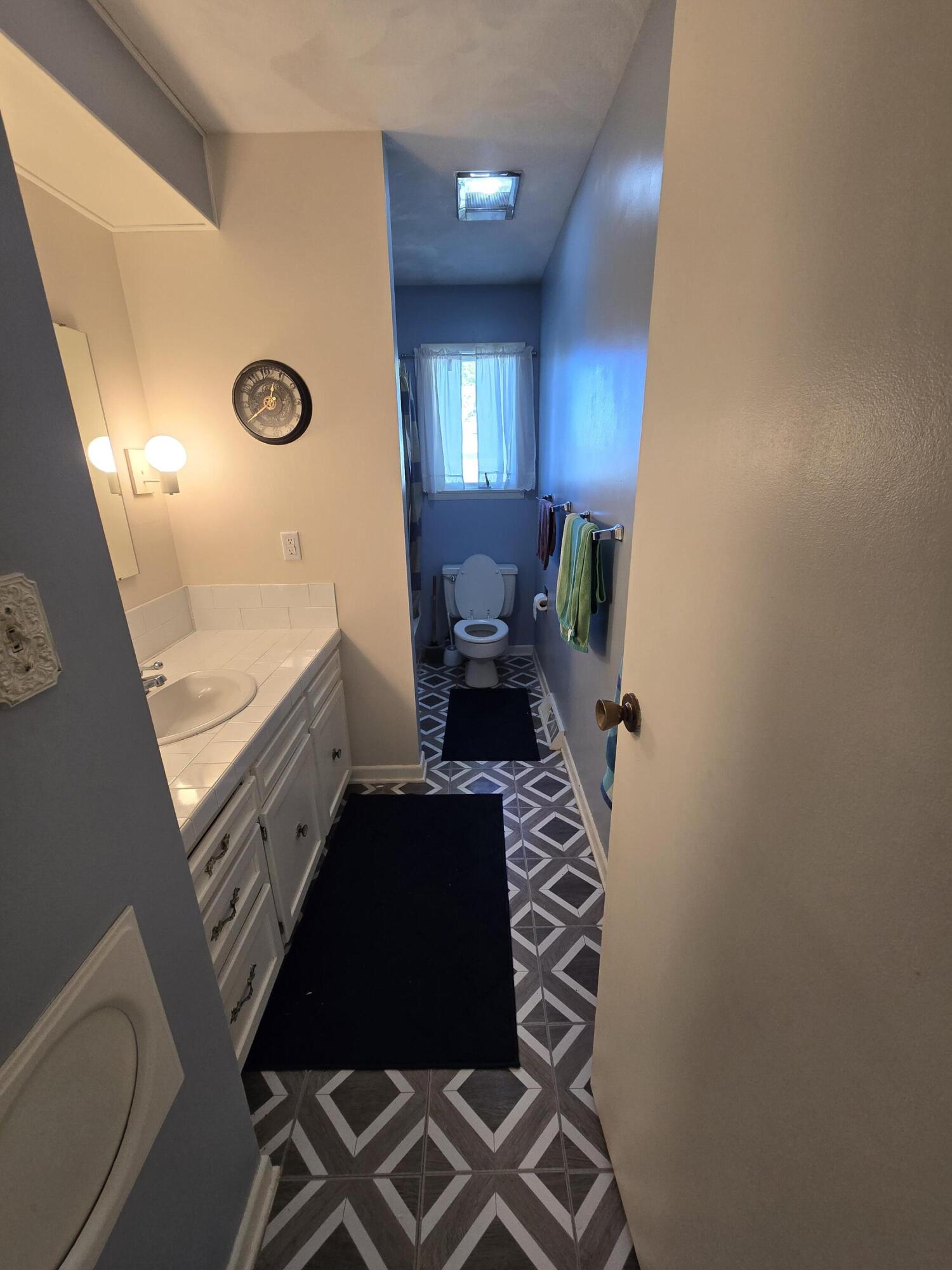 5197 County Road 1, Bellefontaine, Ohio 43311