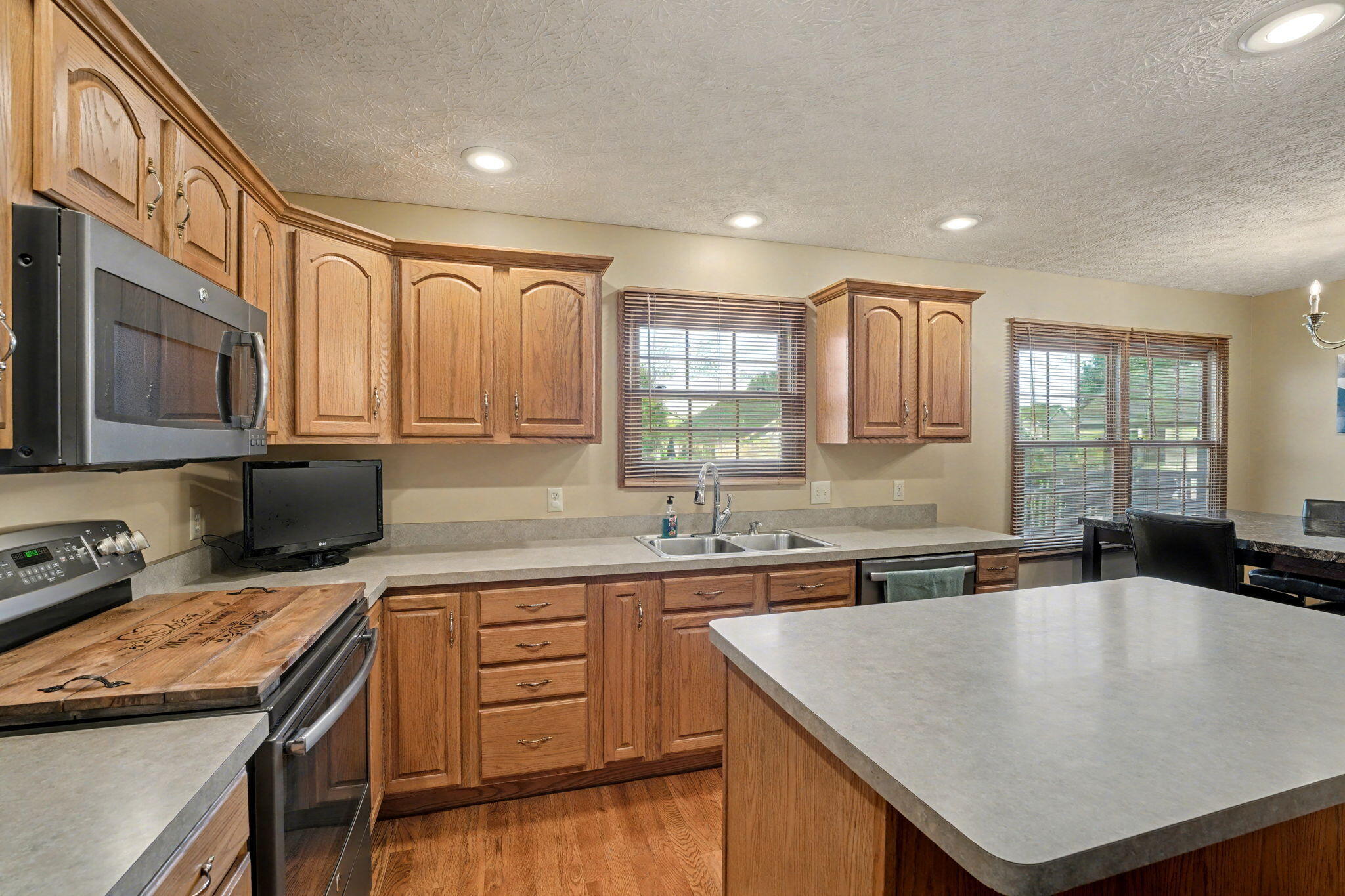 3236 Sioux Drive, Piqua, Ohio 45356