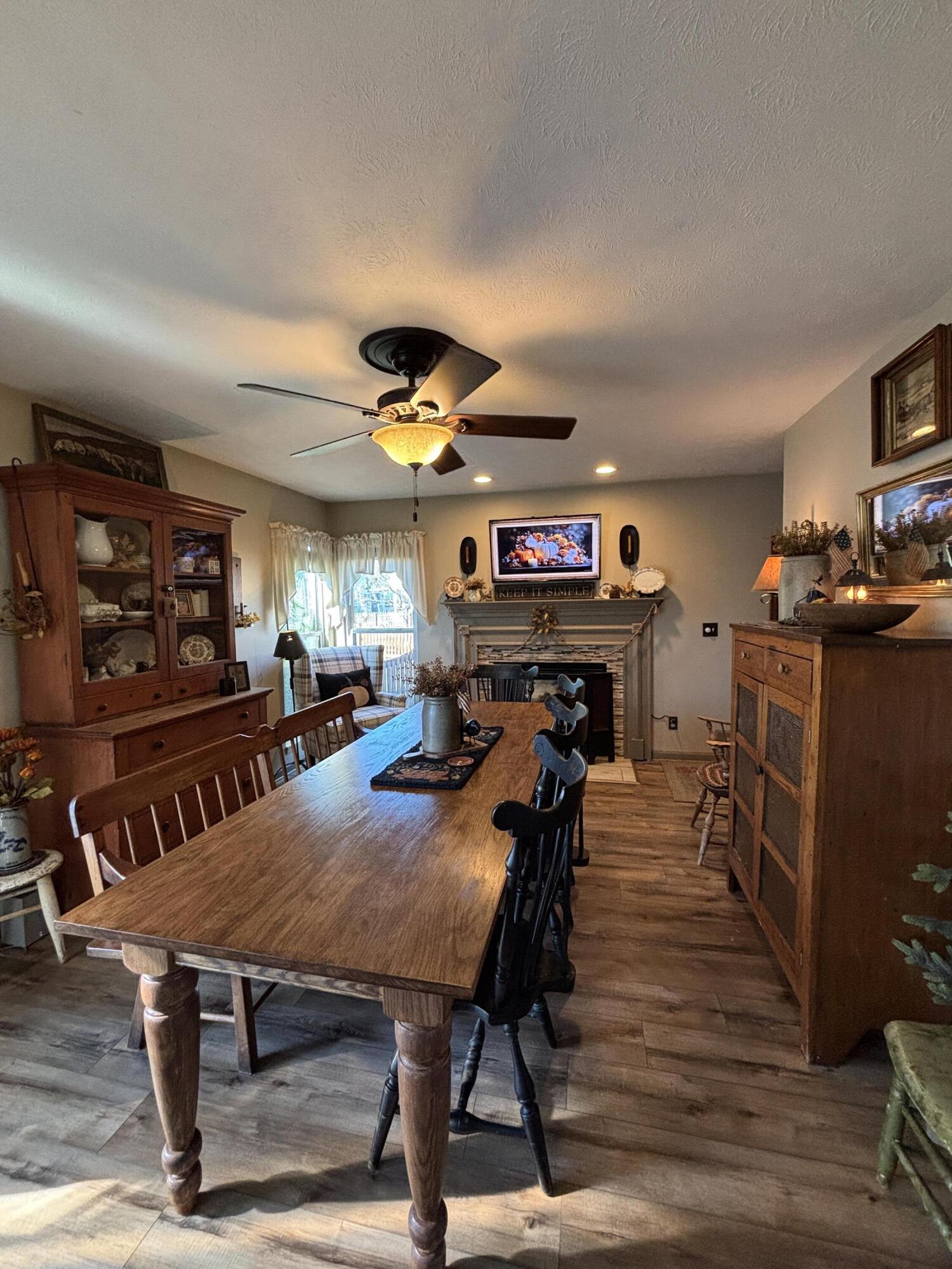 2805 Old Oak Lane, Springfield, Ohio 45503