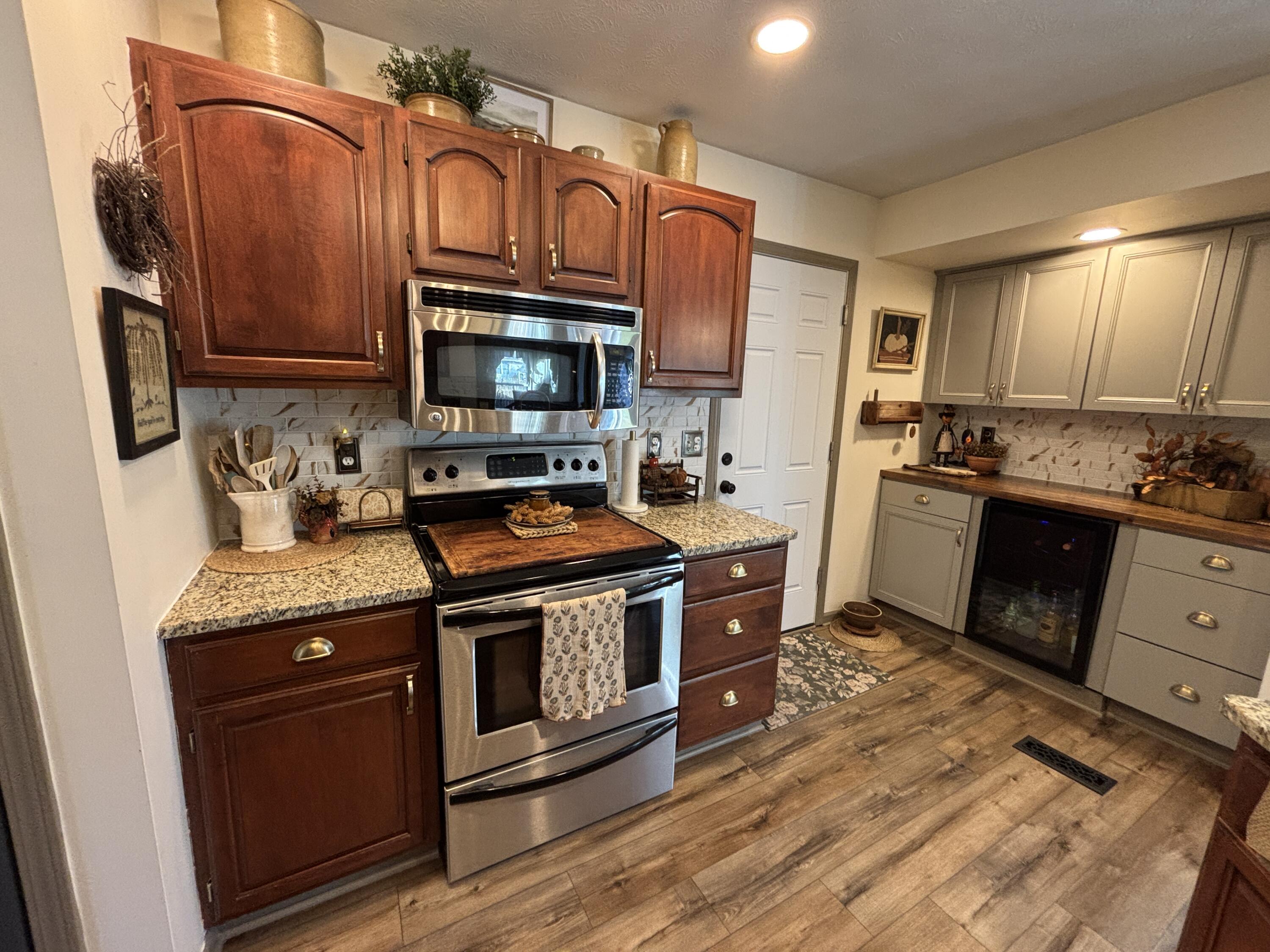 2805 Old Oak Lane, Springfield, Ohio 45503