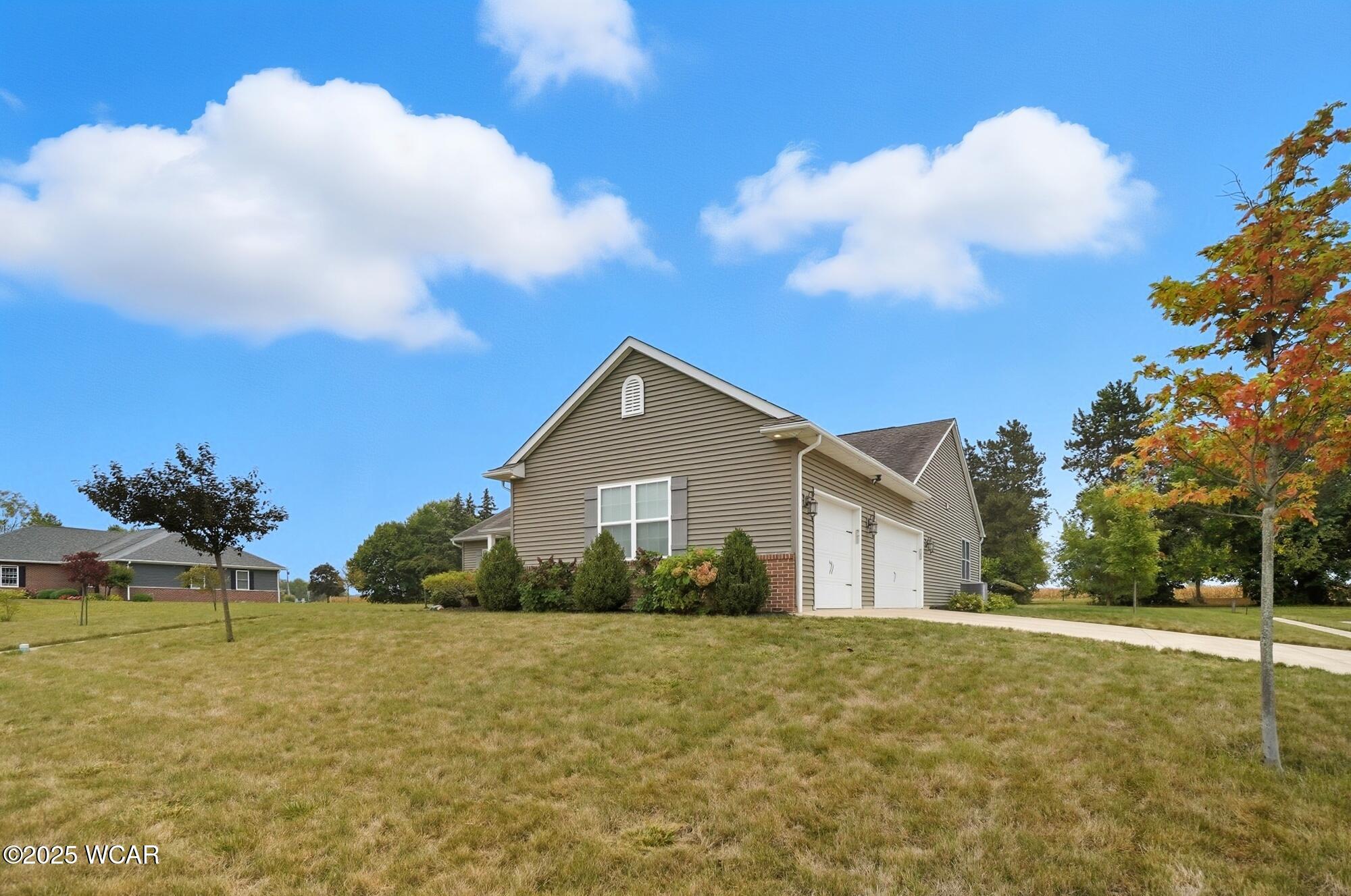 121 Bluegrass Drive, Wapakoneta, Ohio