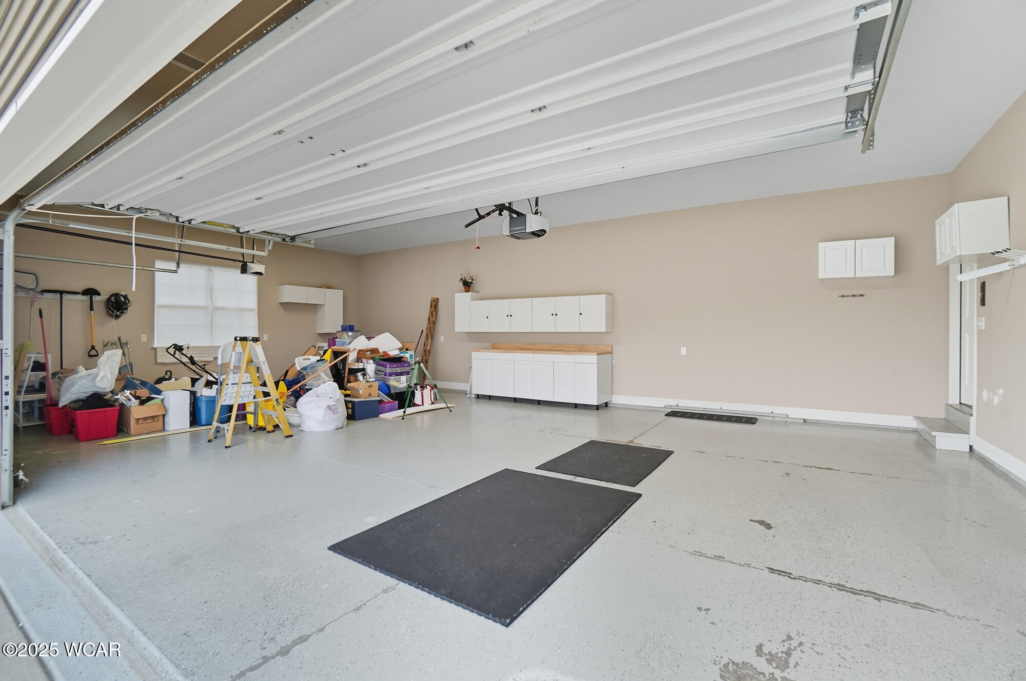 121 Bluegrass Drive, Wapakoneta, Ohio
