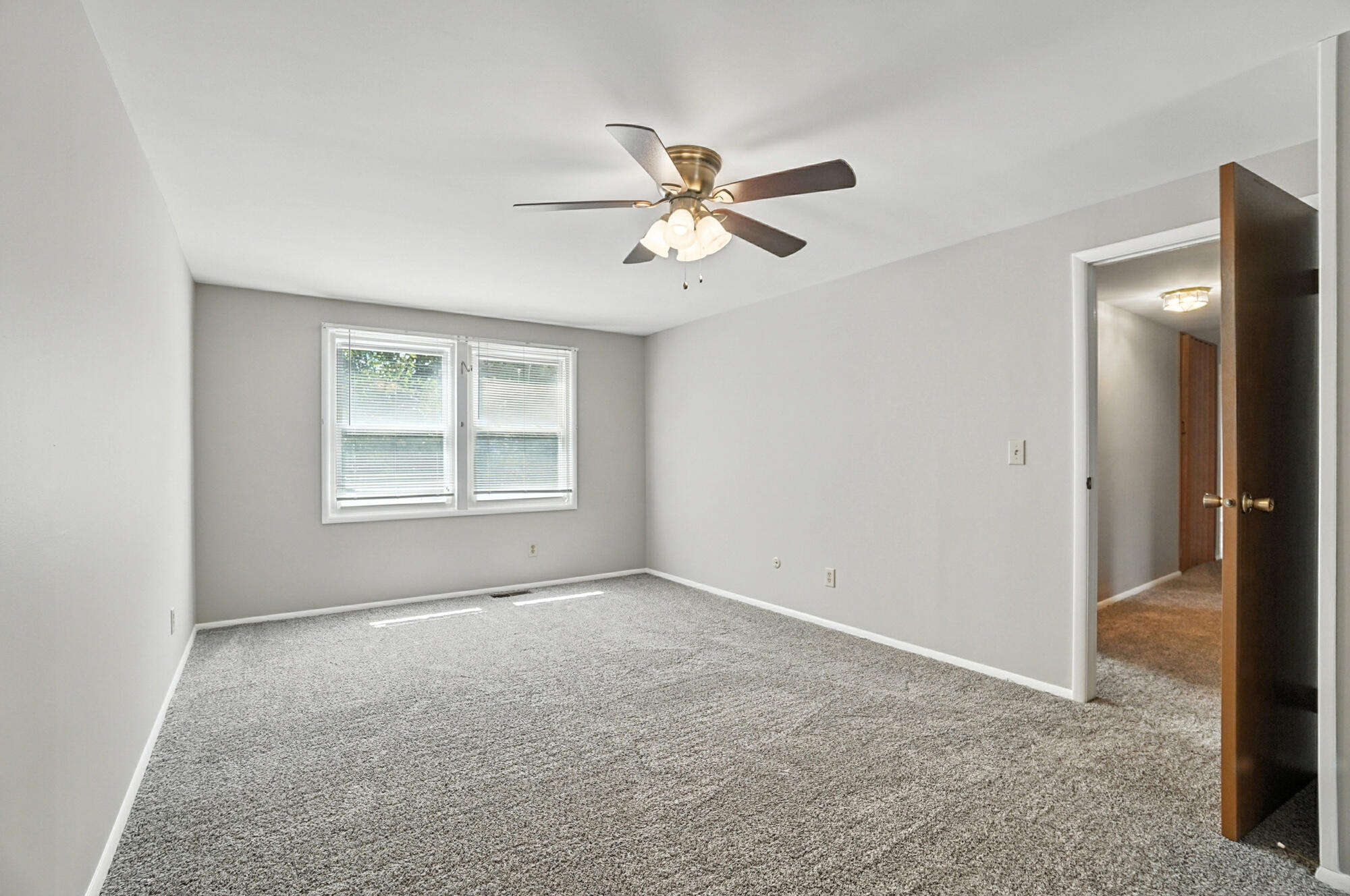 5604 Sandpiper Lane, Huber Heights, Ohio 45424