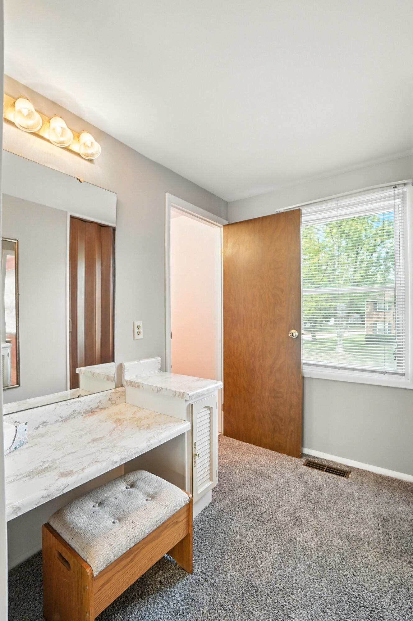 5604 Sandpiper Lane, Huber Heights, Ohio 45424