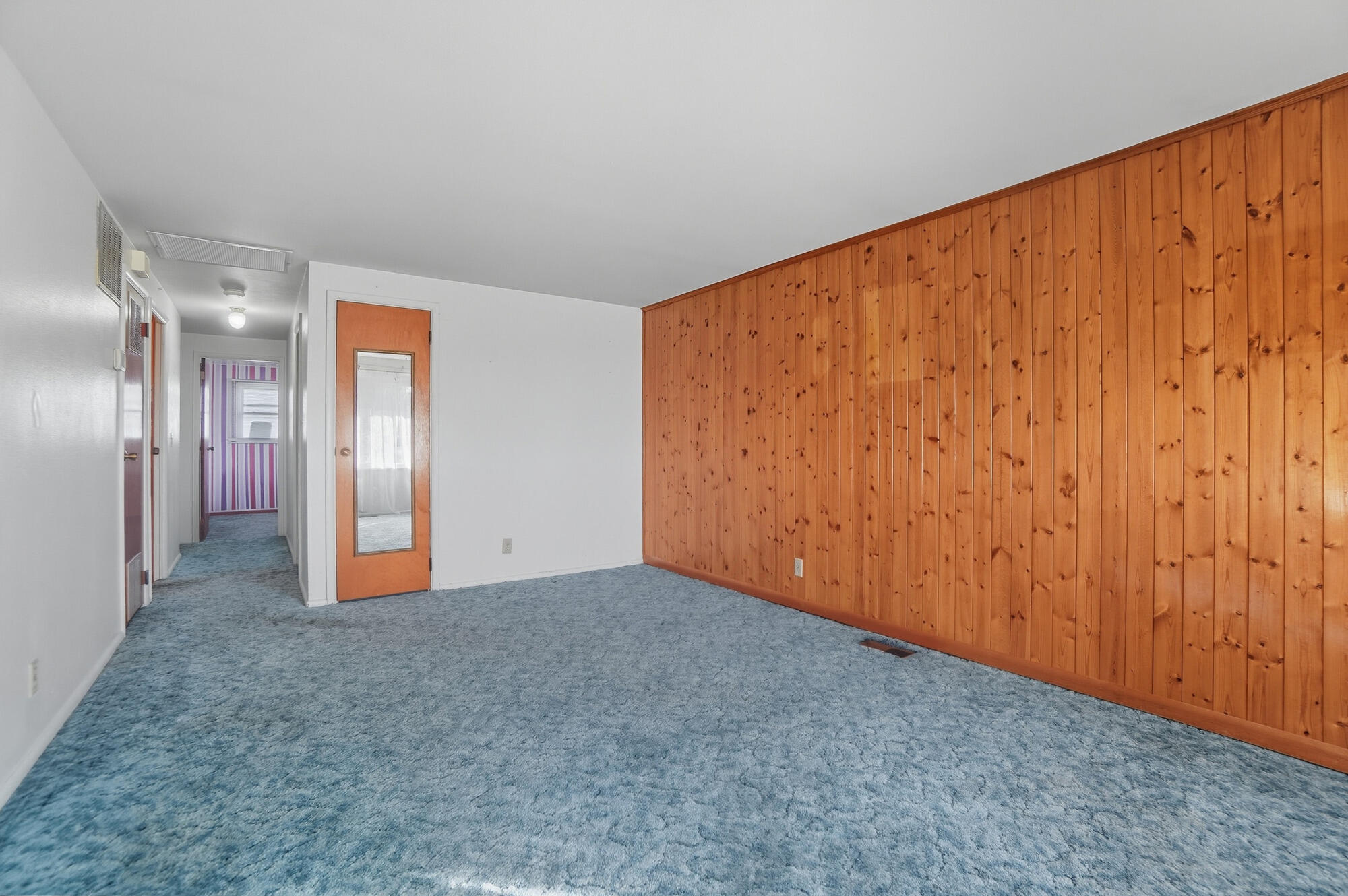 1190 Shirra Avenue, New Carlisle, Ohio 45344