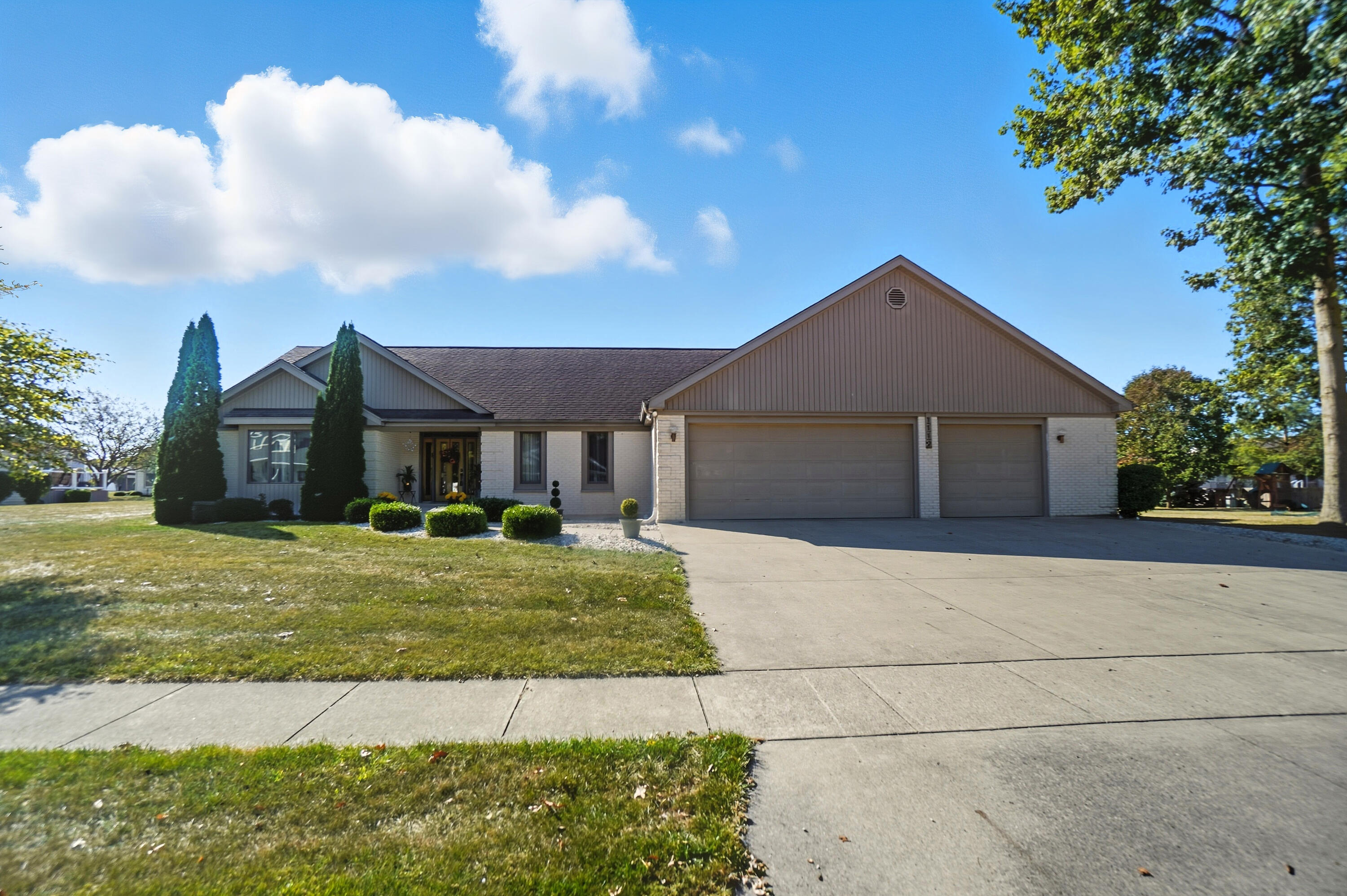 1112 Larkspur Lane, Celina, Ohio 45822
