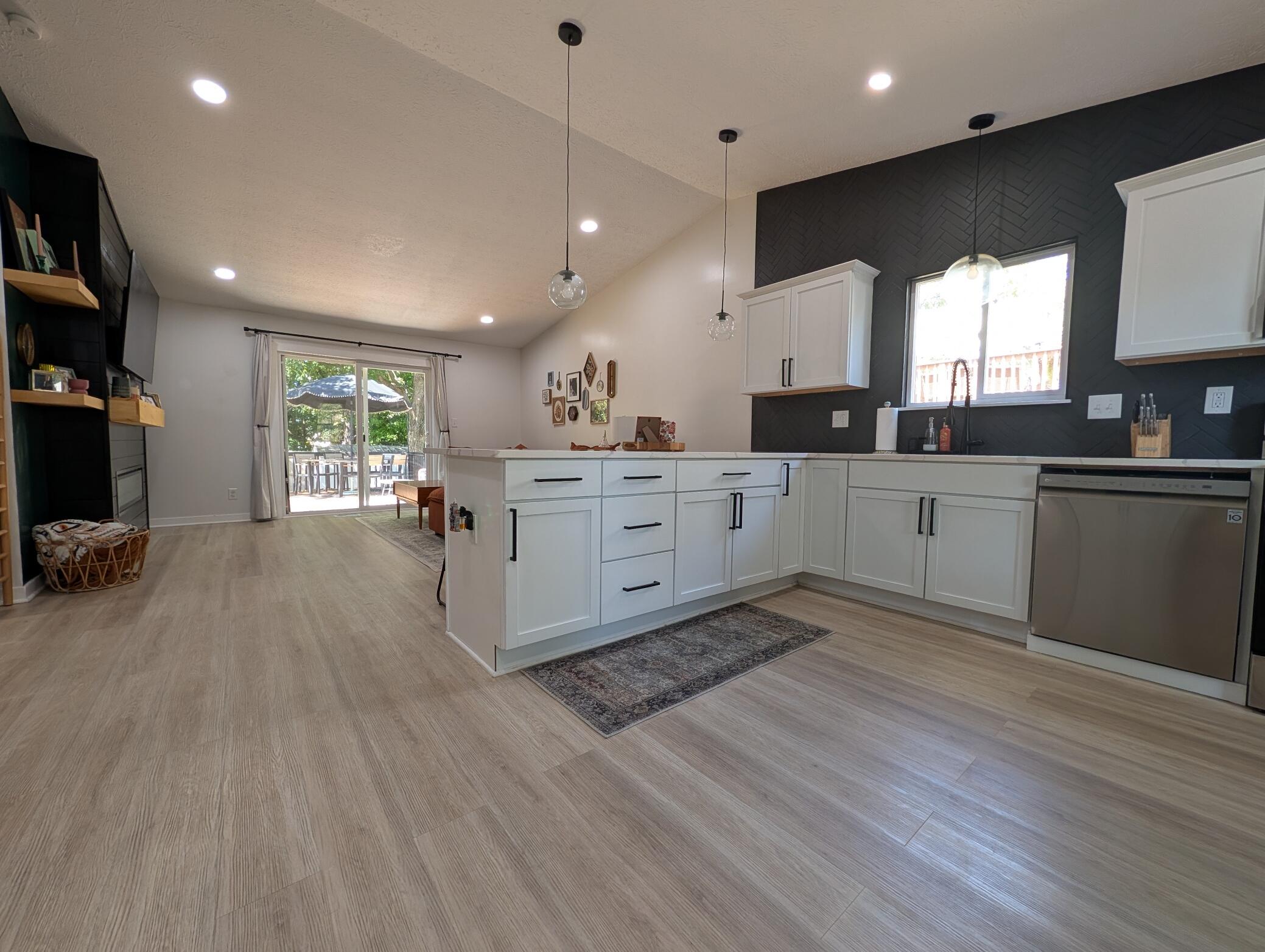 2161 Jeffey Drive, Hilliard, Ohio 43026