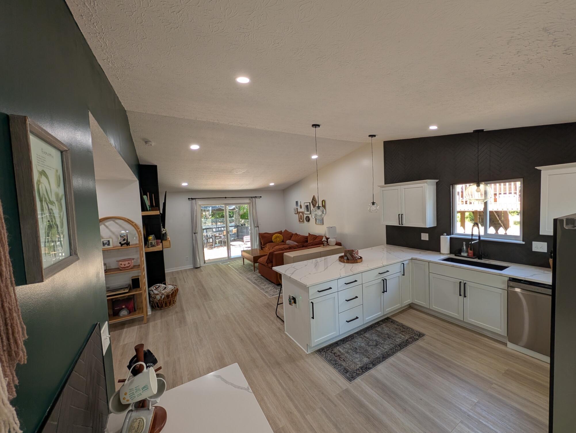 2161 Jeffey Drive, Hilliard, Ohio 43026