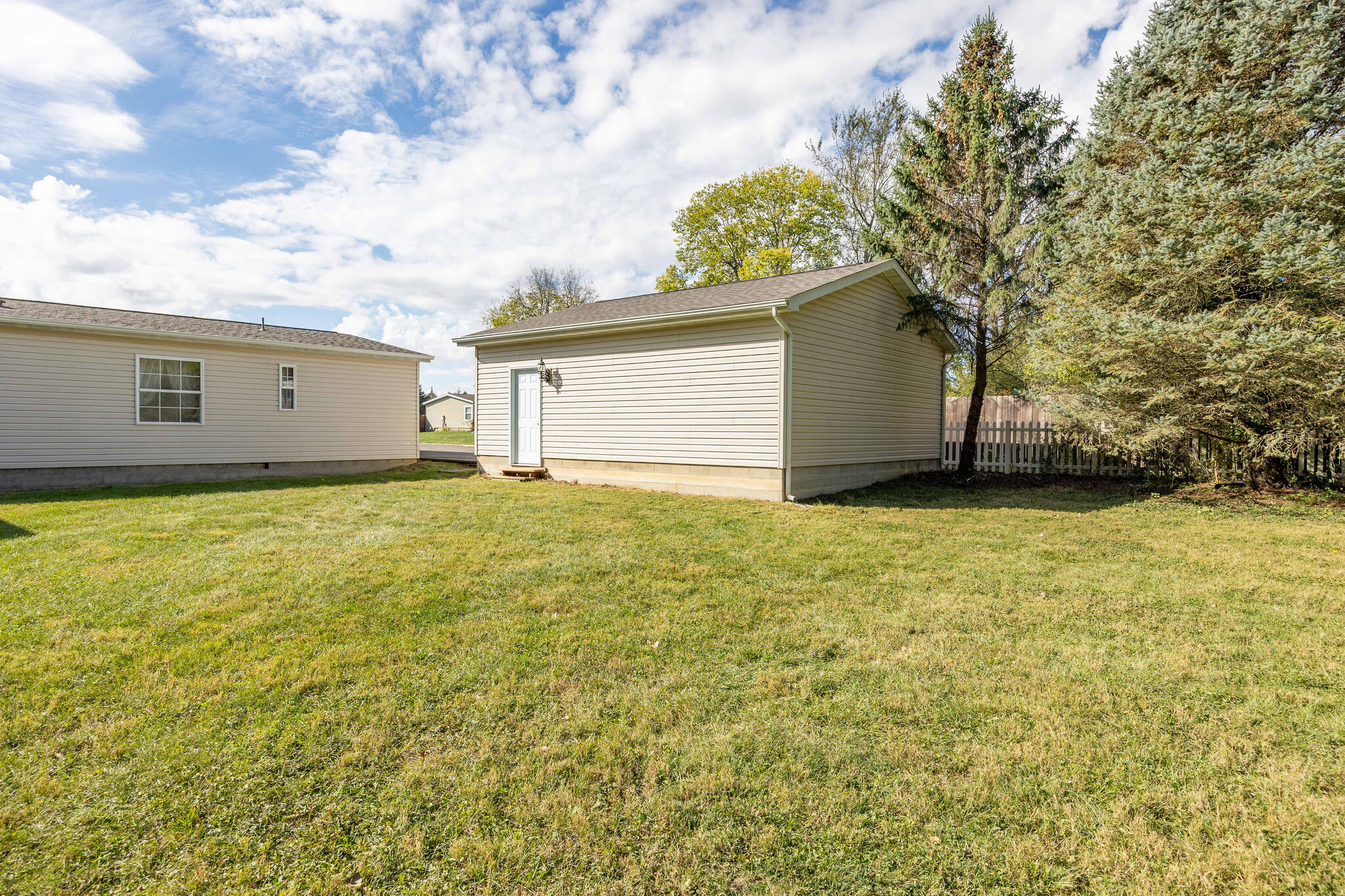 16235 Maple Avenue, Belle Center, Ohio 43310