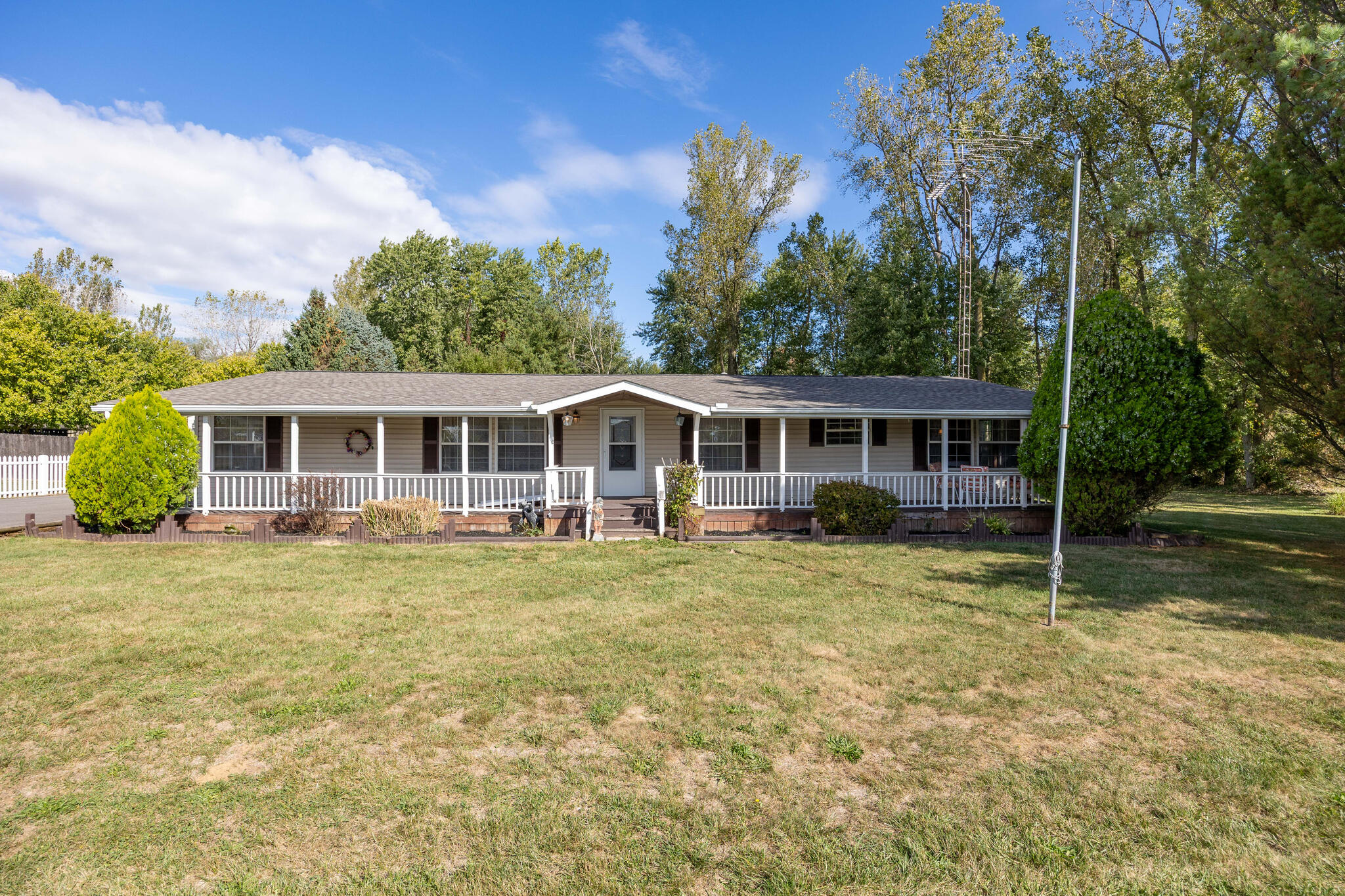 16235 Maple Avenue, Belle Center, Ohio 43310