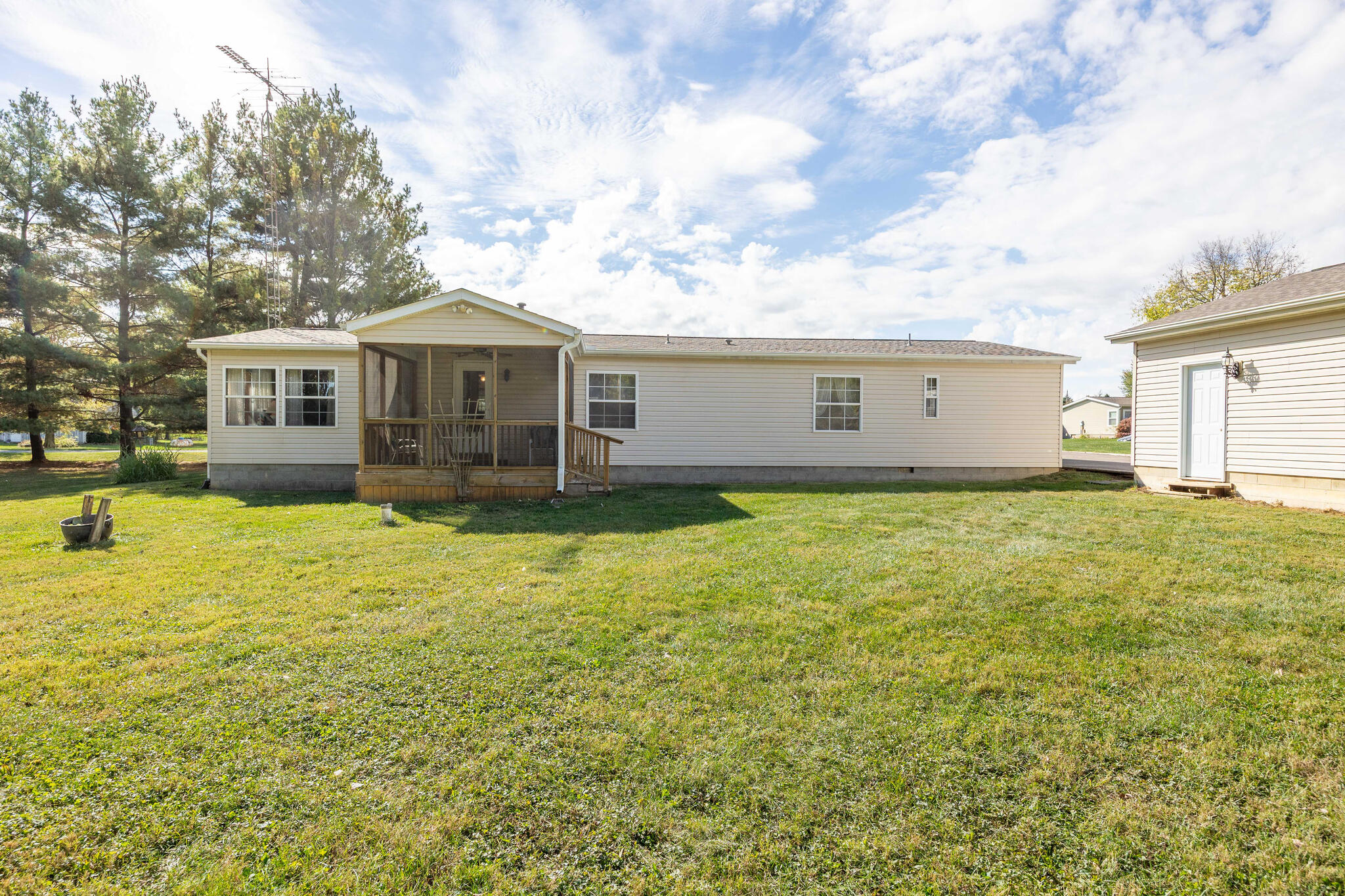 16235 Maple Avenue, Belle Center, Ohio 43310