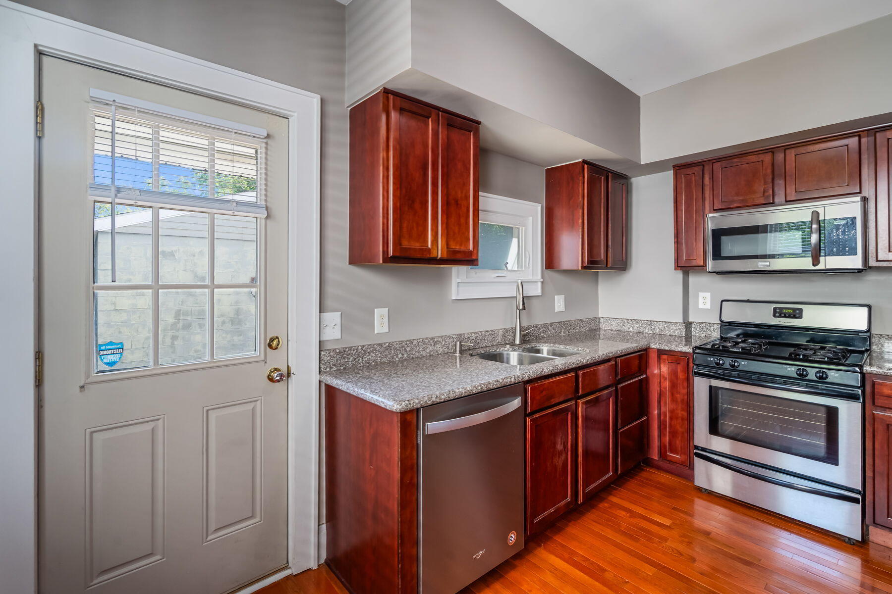 1542 4th Street, Columbus, Ohio 43207