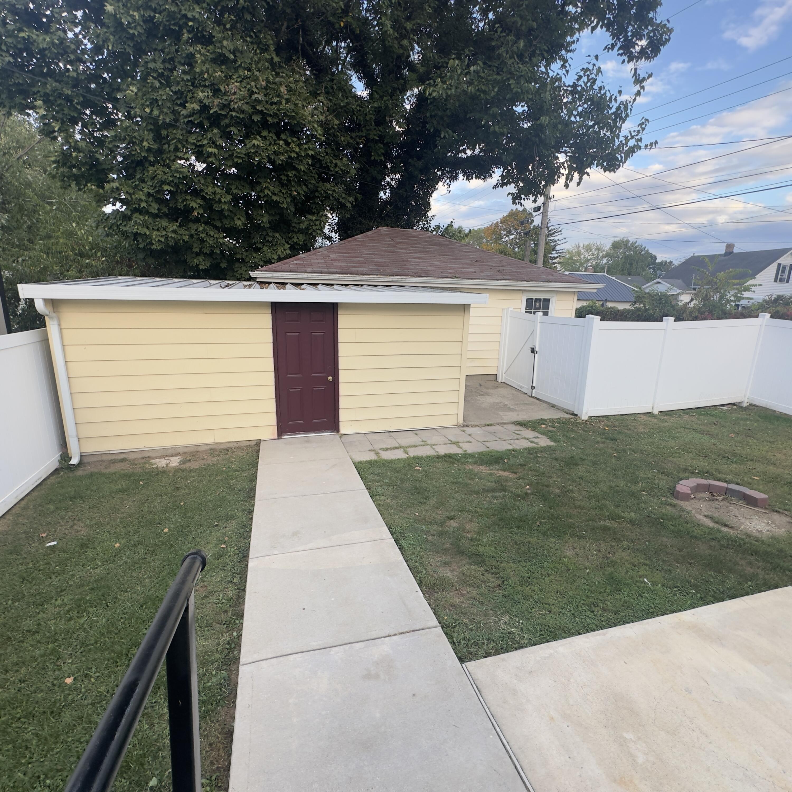 731 Michigan Avenue, Troy, Ohio 45373