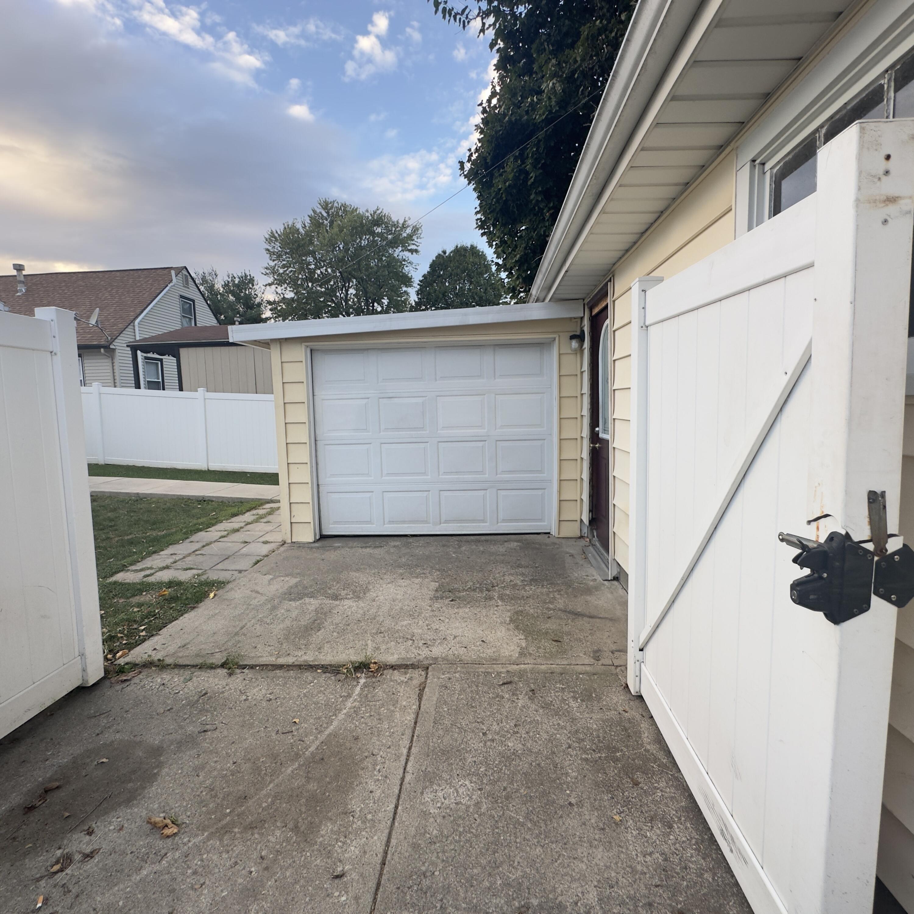 731 Michigan Avenue, Troy, Ohio 45373