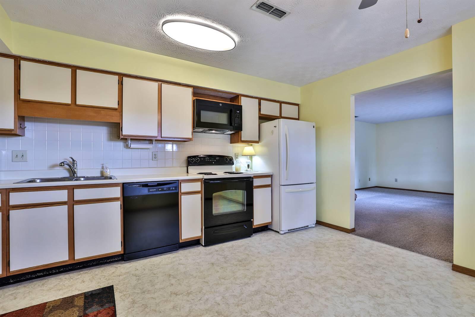 6828 Willow Creek Drive, Dayton, Ohio 45424