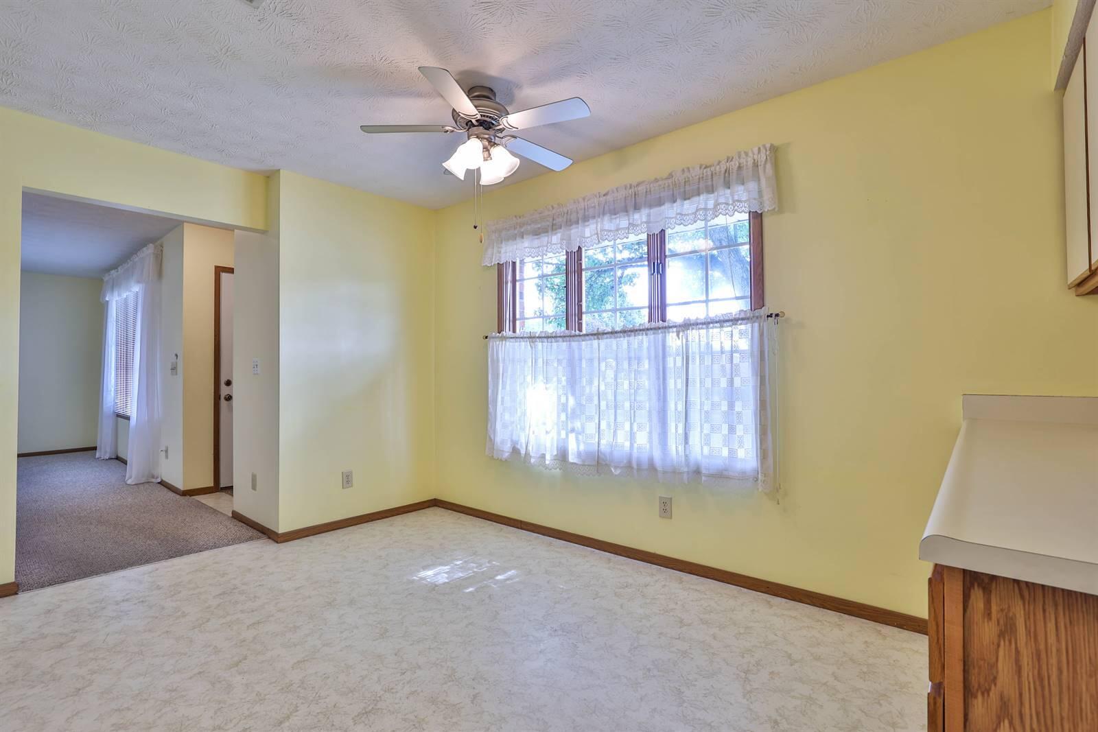 6828 Willow Creek Drive, Dayton, Ohio 45424