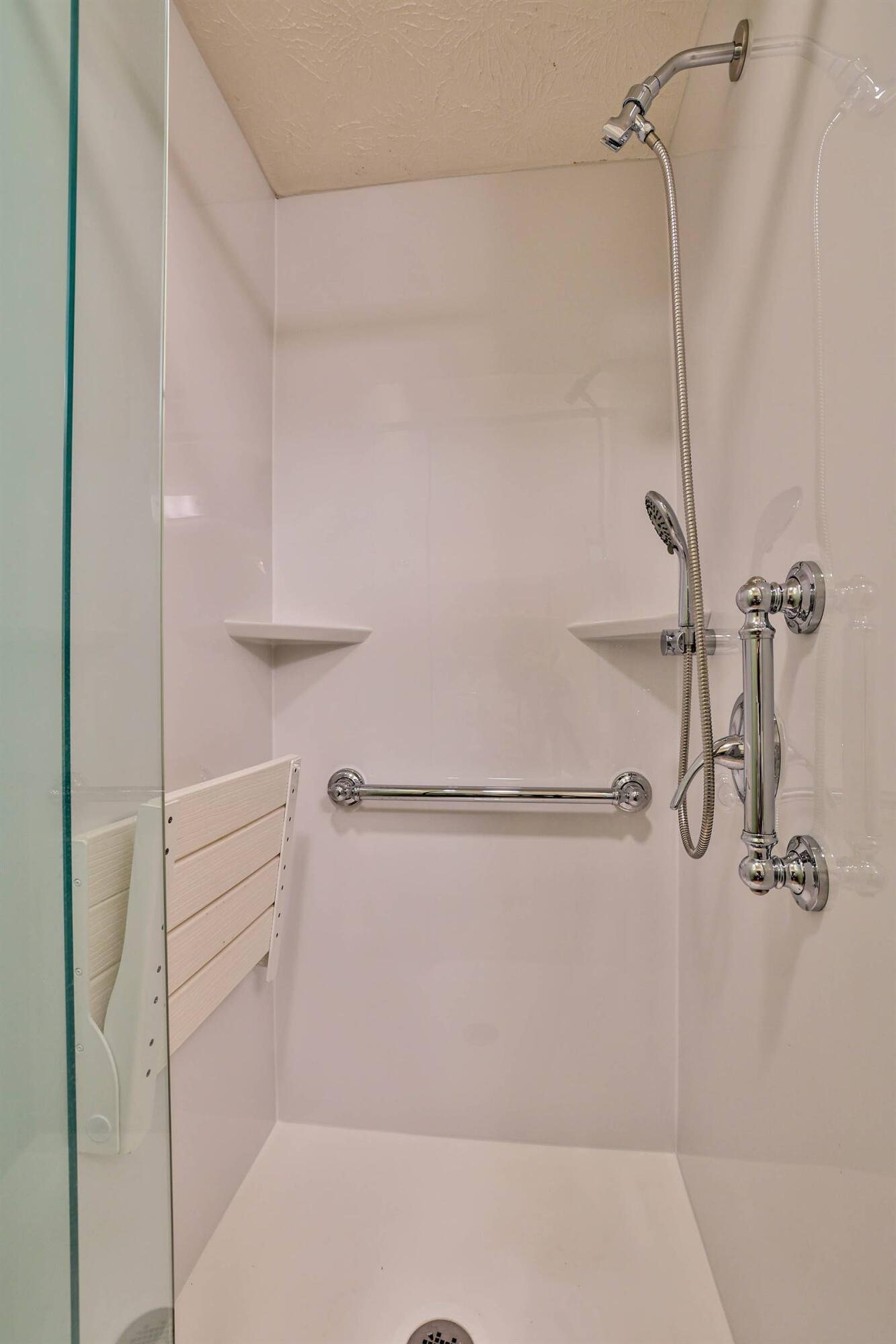 6828 Willow Creek Drive, Dayton, Ohio 45424