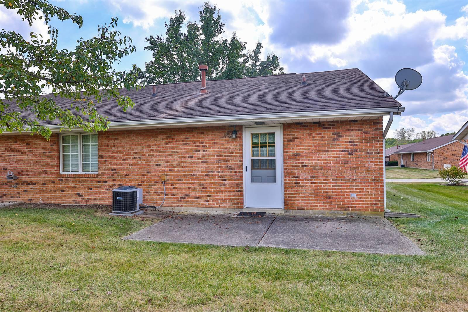 6828 Willow Creek Drive, Dayton, Ohio 45424