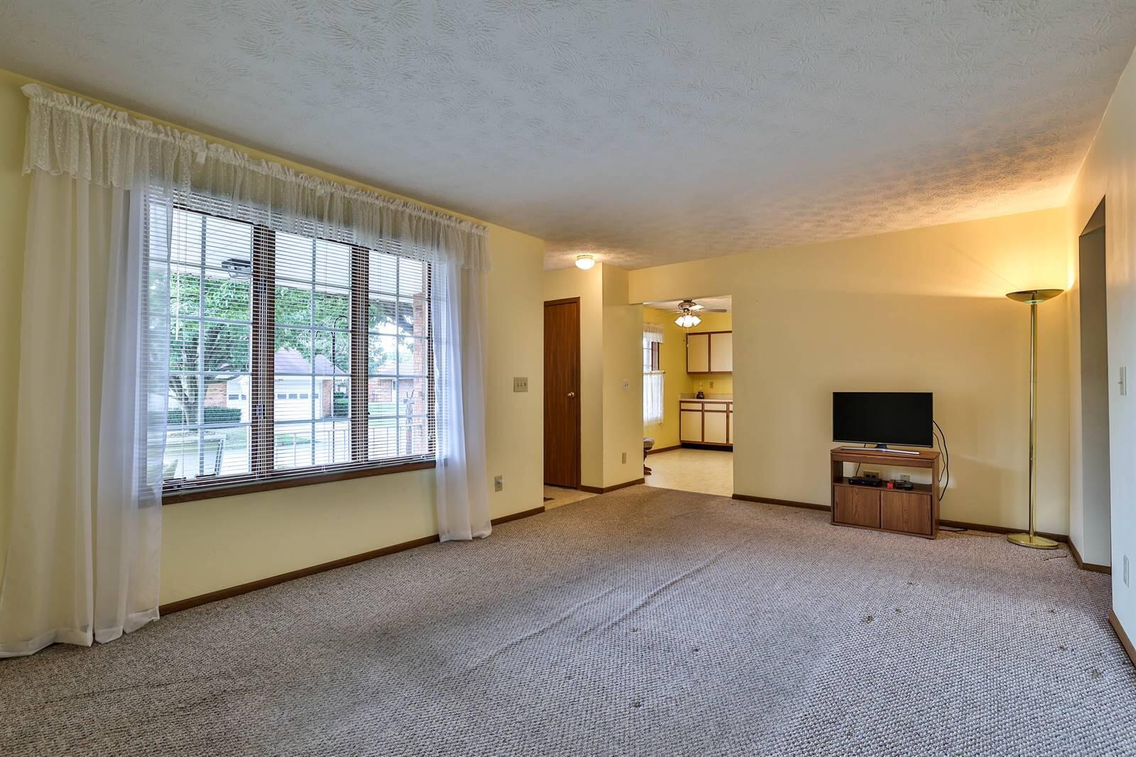 6828 Willow Creek Drive, Dayton, Ohio 45424