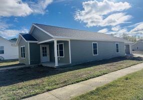 403 Vine Street, Saint Marys, Ohio 45885, 2 Bedrooms Bedrooms, ,2 BathroomsBathrooms,Residential,For Sale,Vine,1041818