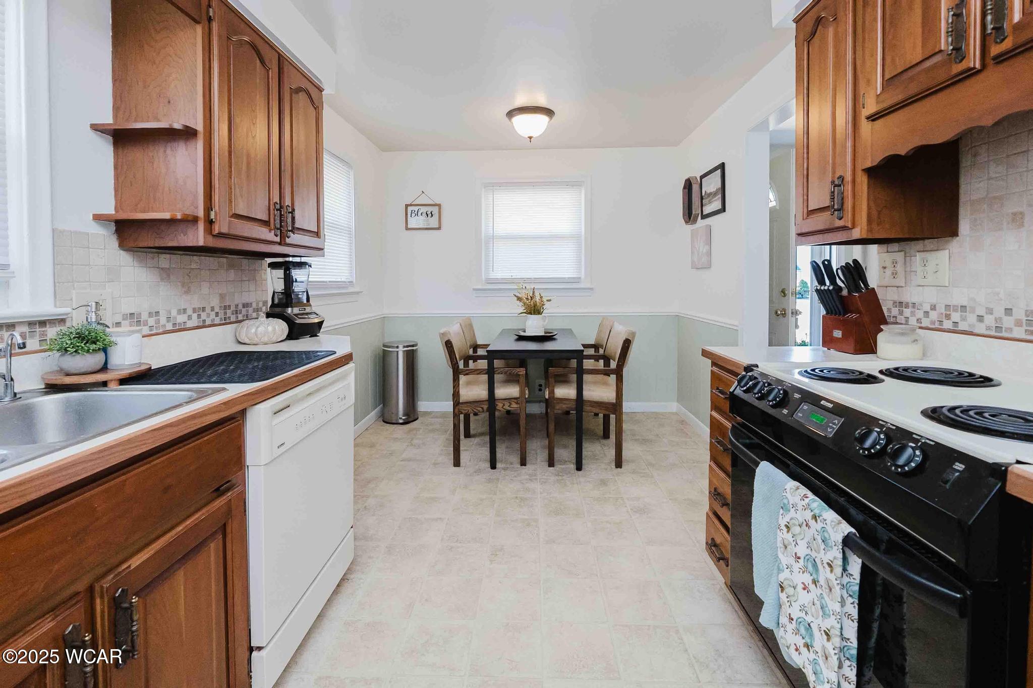 425 Rector Avenue, Findlay, Ohio