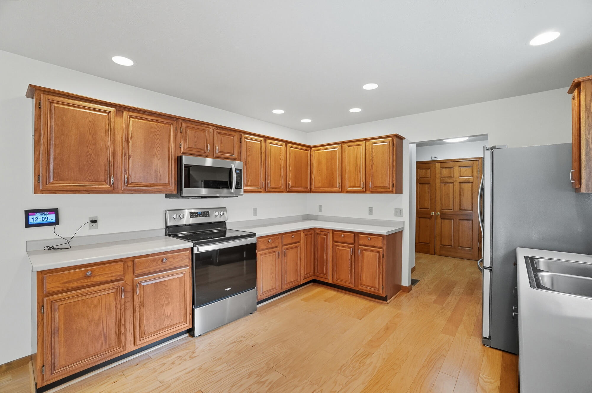 9 James Court, South Charleston, Ohio 45368