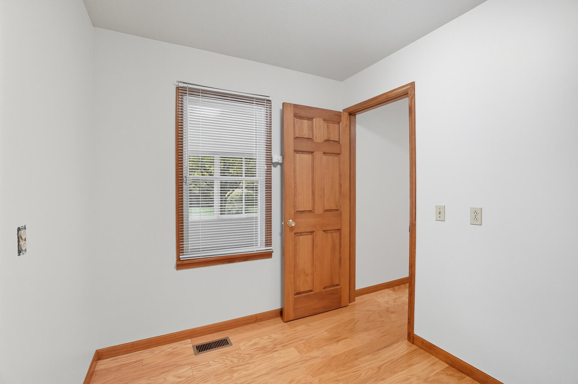 9 James Court, South Charleston, Ohio 45368