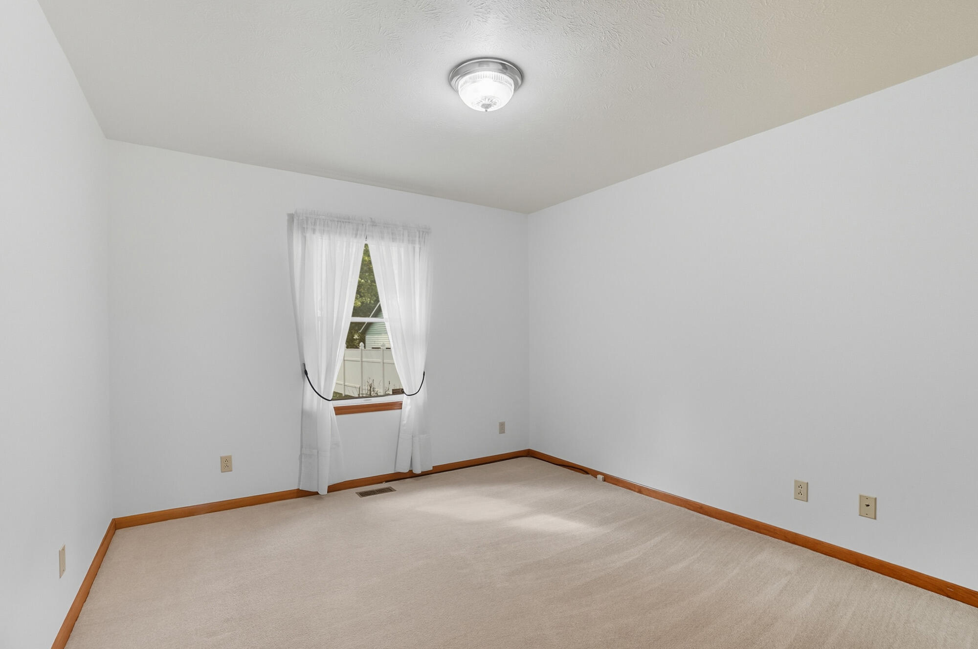 9 James Court, South Charleston, Ohio 45368