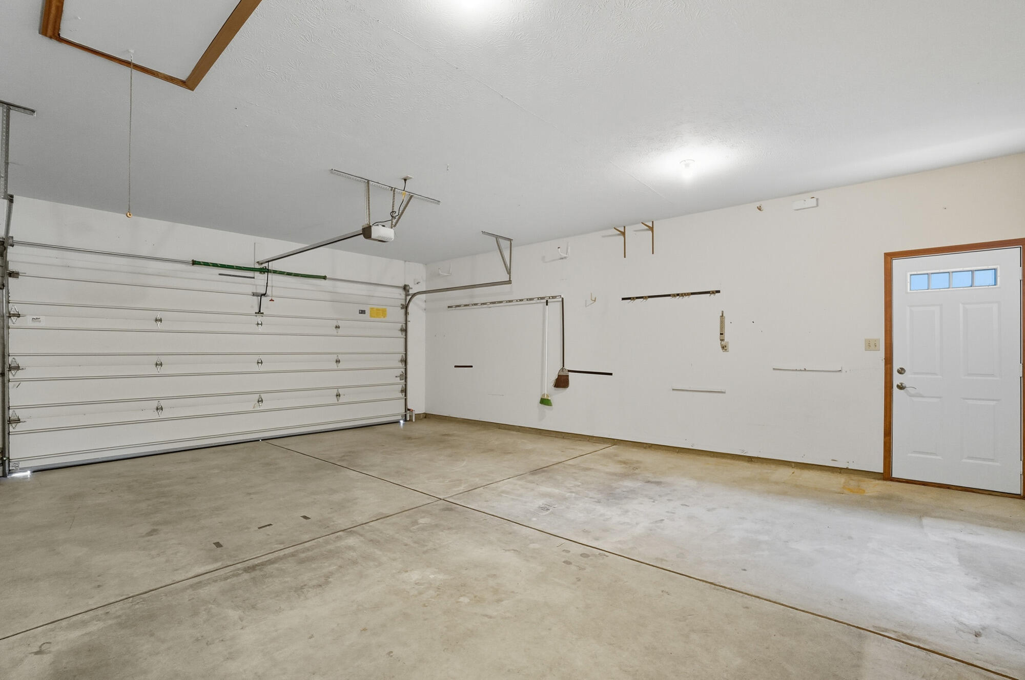 9 James Court, South Charleston, Ohio 45368