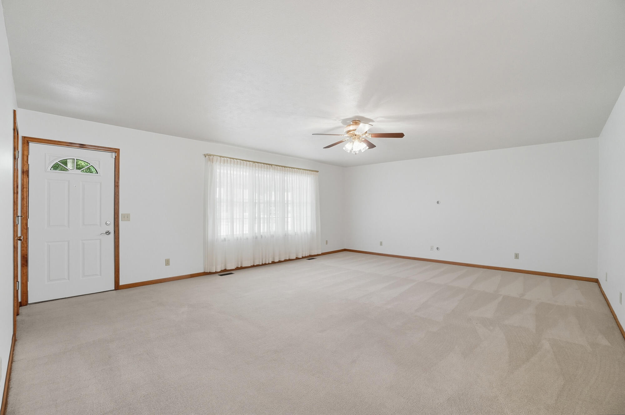 9 James Court, South Charleston, Ohio 45368